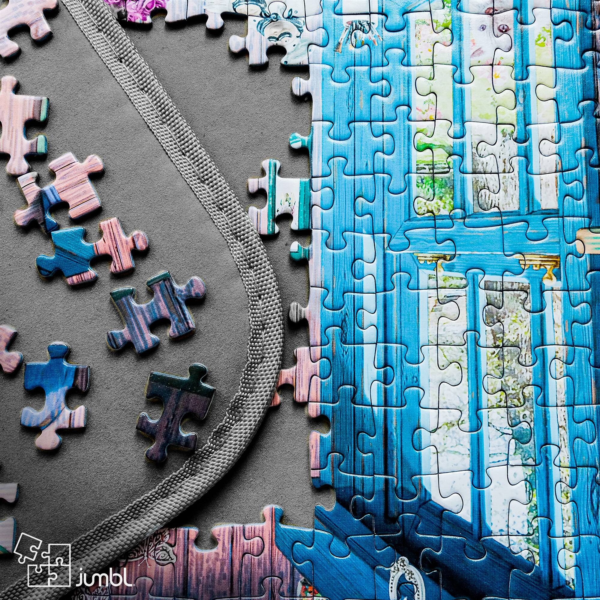 Alt View 5. Jumbl - 1500-Piece Puzzle Caddy, Portable Puzzle Board & Travel Case with 2 Trays & Handle - Black.