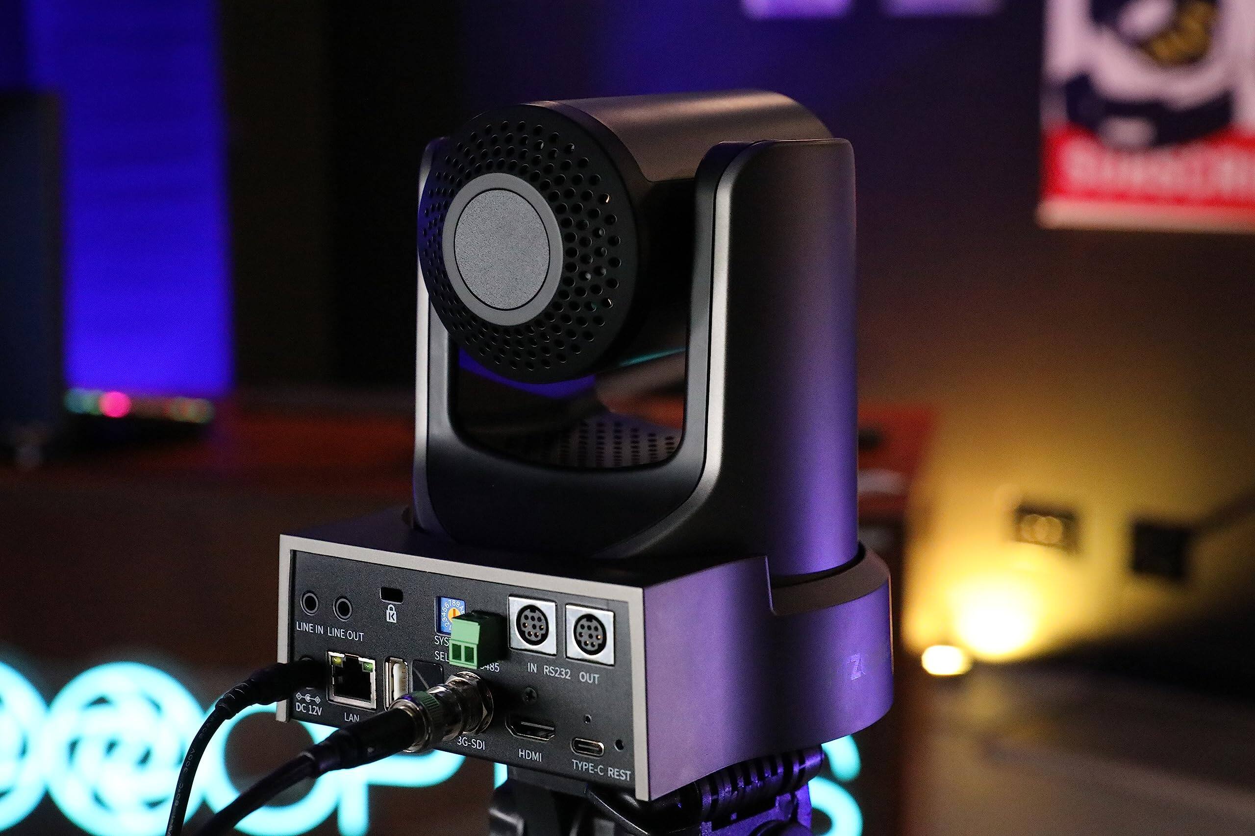 LINE IN LINE OUT  
DC 12V  
LAN  
3G-SDI IN  
HDMI  
TYPE-C  
RS232 IN RS232 OUT  
SYS SEL +85  
REST  
Z