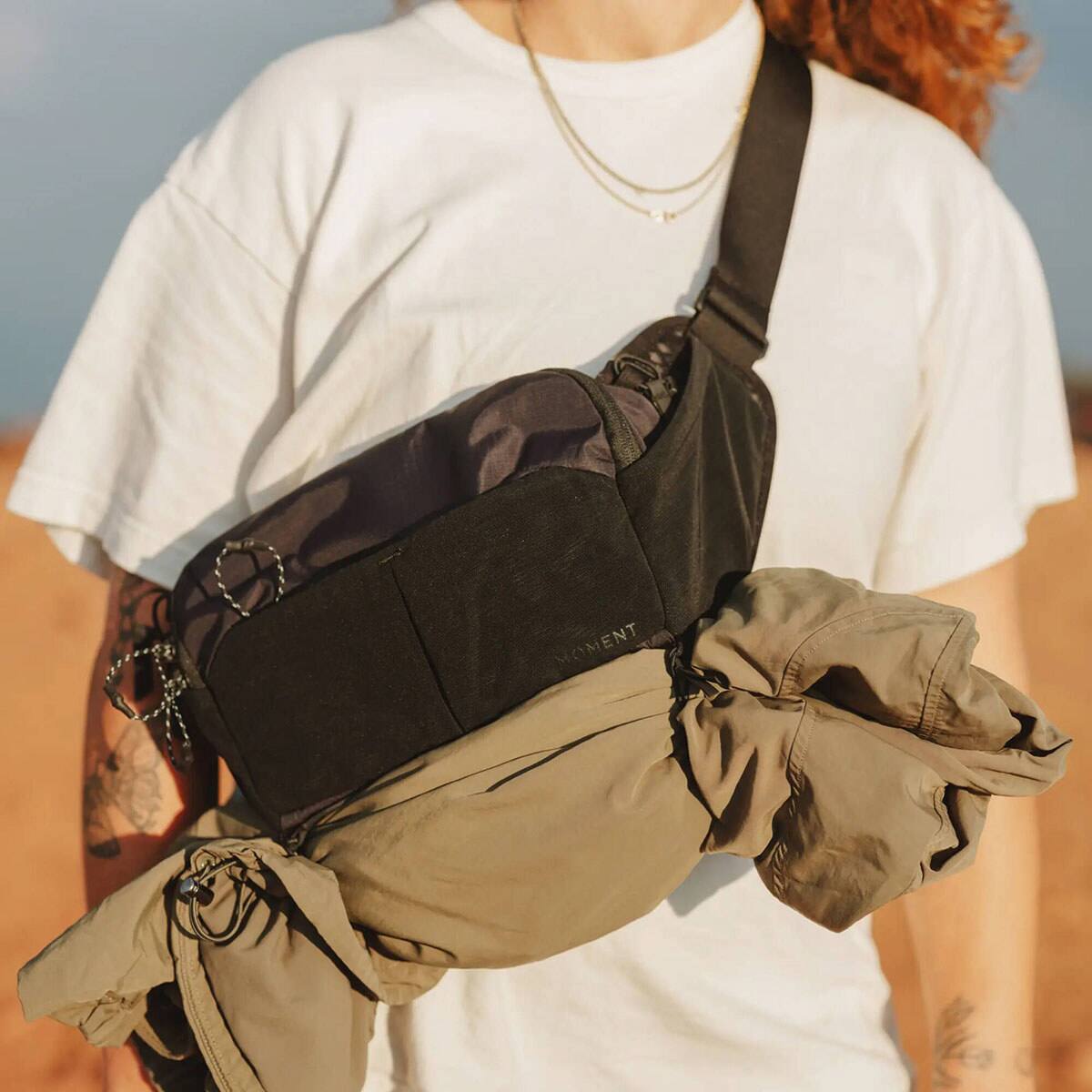 Alt View 7. Moment - Moment Slate 4L Camera Sling Bag - Black.