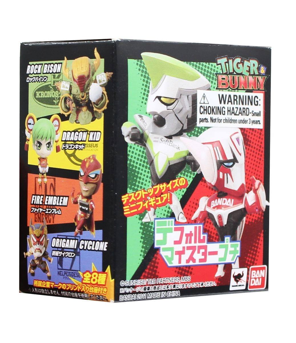ROCK BISON  
KRONOS  
DRAGON KID  
SSEUS  
SoftBank TIGER & BUNNY  
WARNING: CHOKING HAZARD - Small parts. Not for children under 3 years.  
FIRE EMBLEM  
ENERGY  
ORIGAMI CYCLONE  
HELPERDES  
BAN 8 SUNFISEN & B PARTNERS MBS  
DAI  
IN CHIREA  
BANDAI 2009  
MADE IN CHINA  

TIGER & BUNNY  
BANDAI  
BAN  
DAI