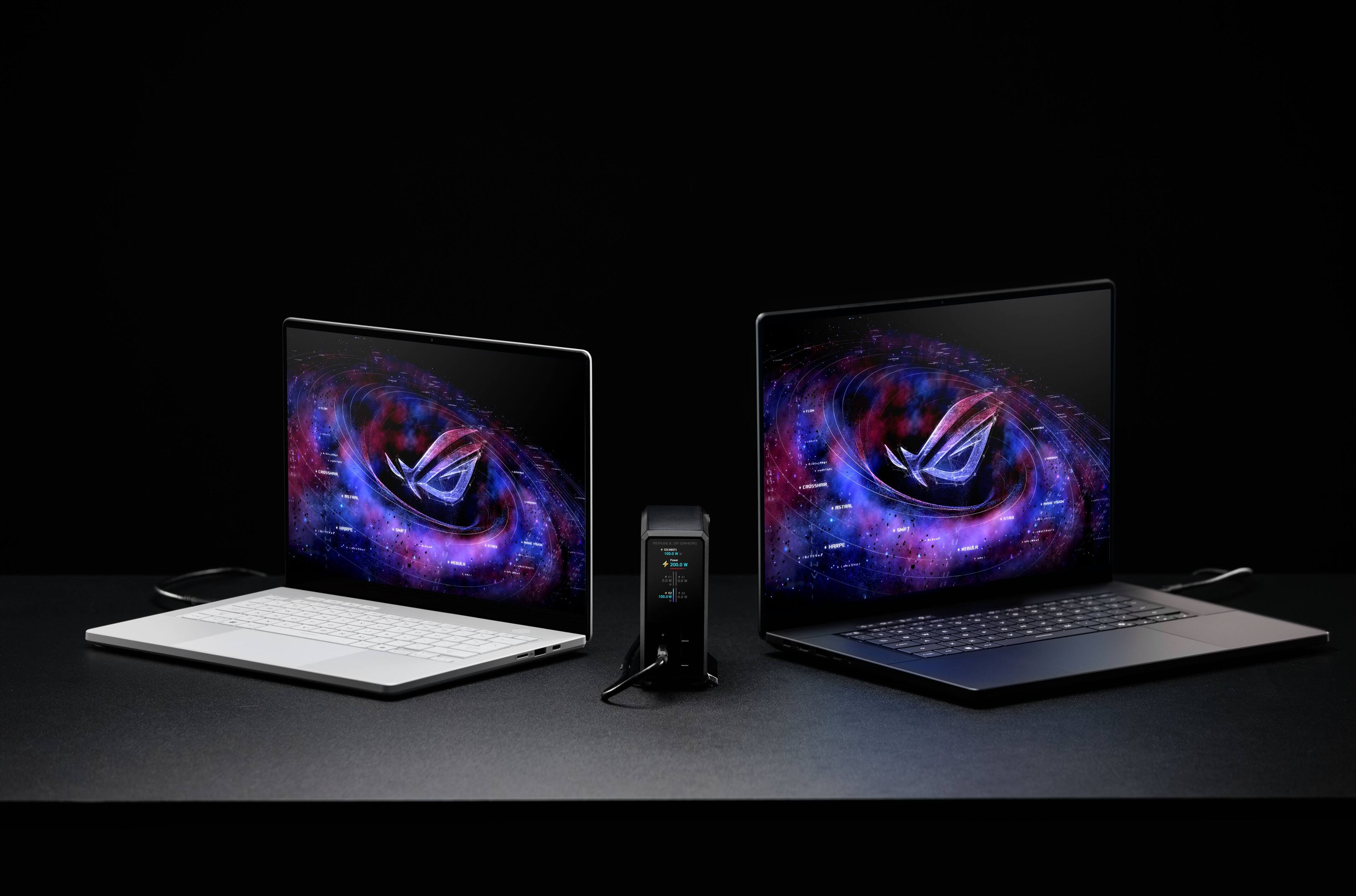 Alt View 10. ASUS - ROG Flux 6-in-1 Charger Dock (HDMI 2.1, USB-C 3.2, USB-A 2.0) with LCD screen & knob control - Black.
