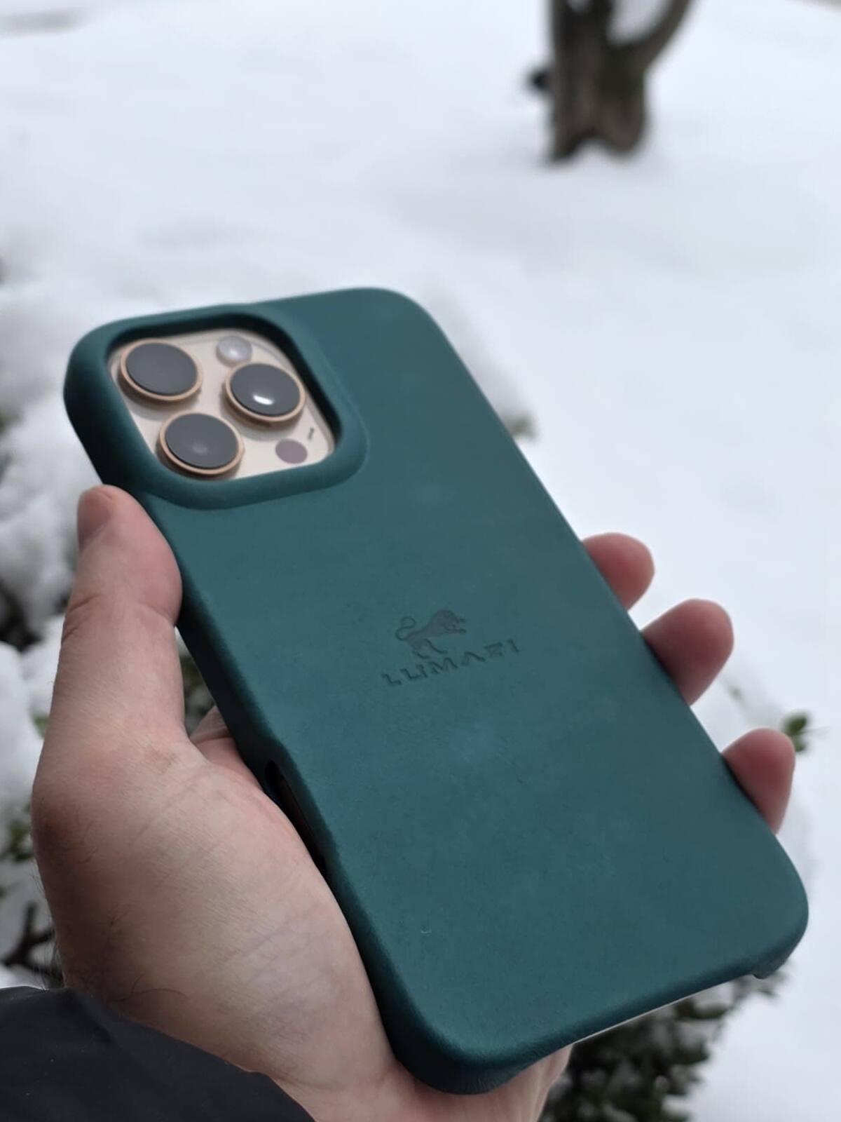 Alt View 1. LUMAZI - Handmade, Full Grain Leather, MagSafe iPhone 16 Pro Case - Pharaonic Turquoise.