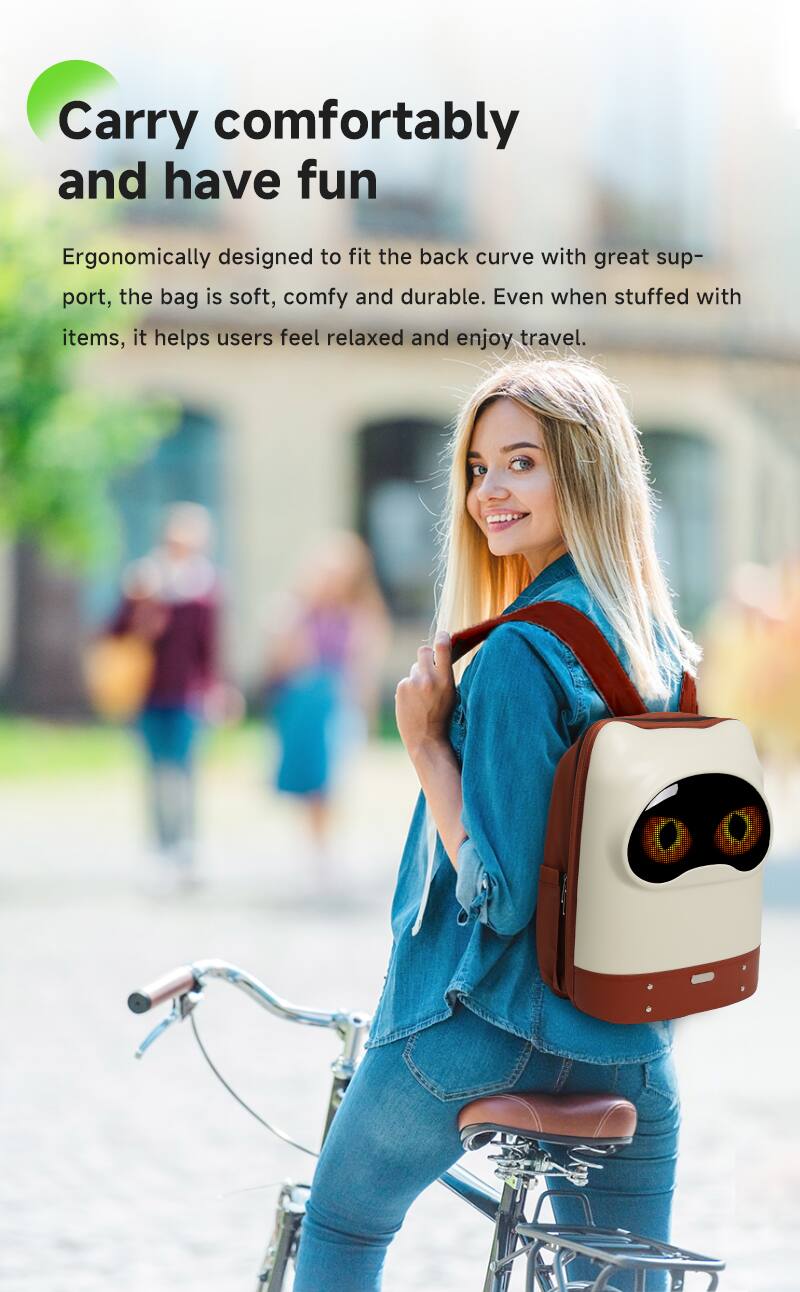 Carry comfortably and have fun

Ergonomically designed to fit the back curve with great support, the bag is soft, comfy and durable. Even when stuffed with items, it helps users feel relaxed and enjoy travel.