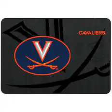 V
CAVALIERS
L CHARGE