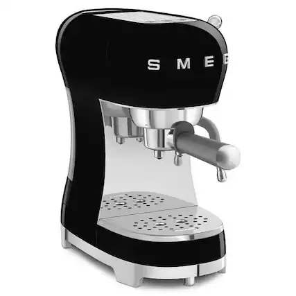 Front. SMEG - Manual Espresso Machine ECF02 - Black.