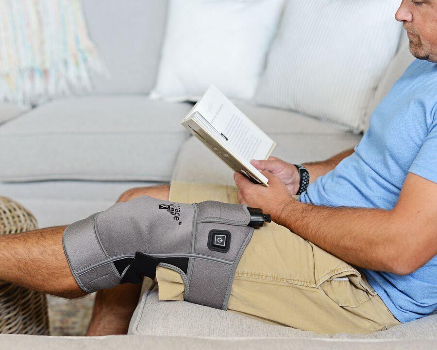 Angle. Thermophore - Embrace Relief Heat Wrap - Knee - Grey.