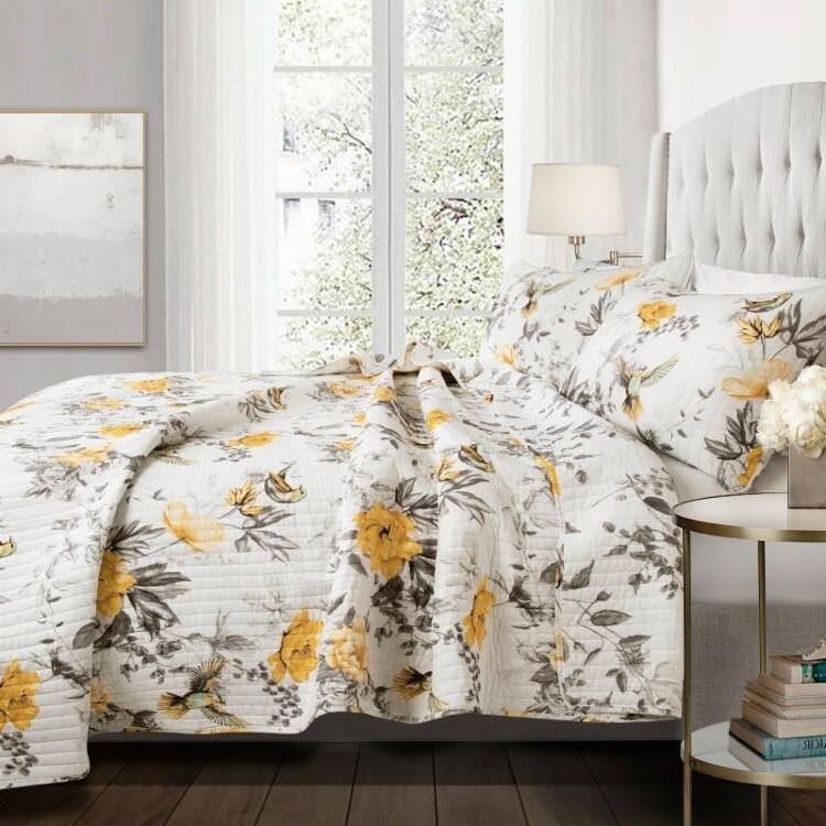 Angle. Hivvago - Full/Queen 3 Piece White Yellow Grey Reversible Floral Birds Cotton Quilt Set - Grey, Yellow.