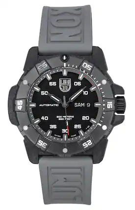 KON 55 05 45 55 LUMI NOX 50 10
AUTOMATIC SAM 9 - 200 METERS 40 660 FEET 20
I 35 25 9 T 3C SWISS MADE 35 52
LUMI IS