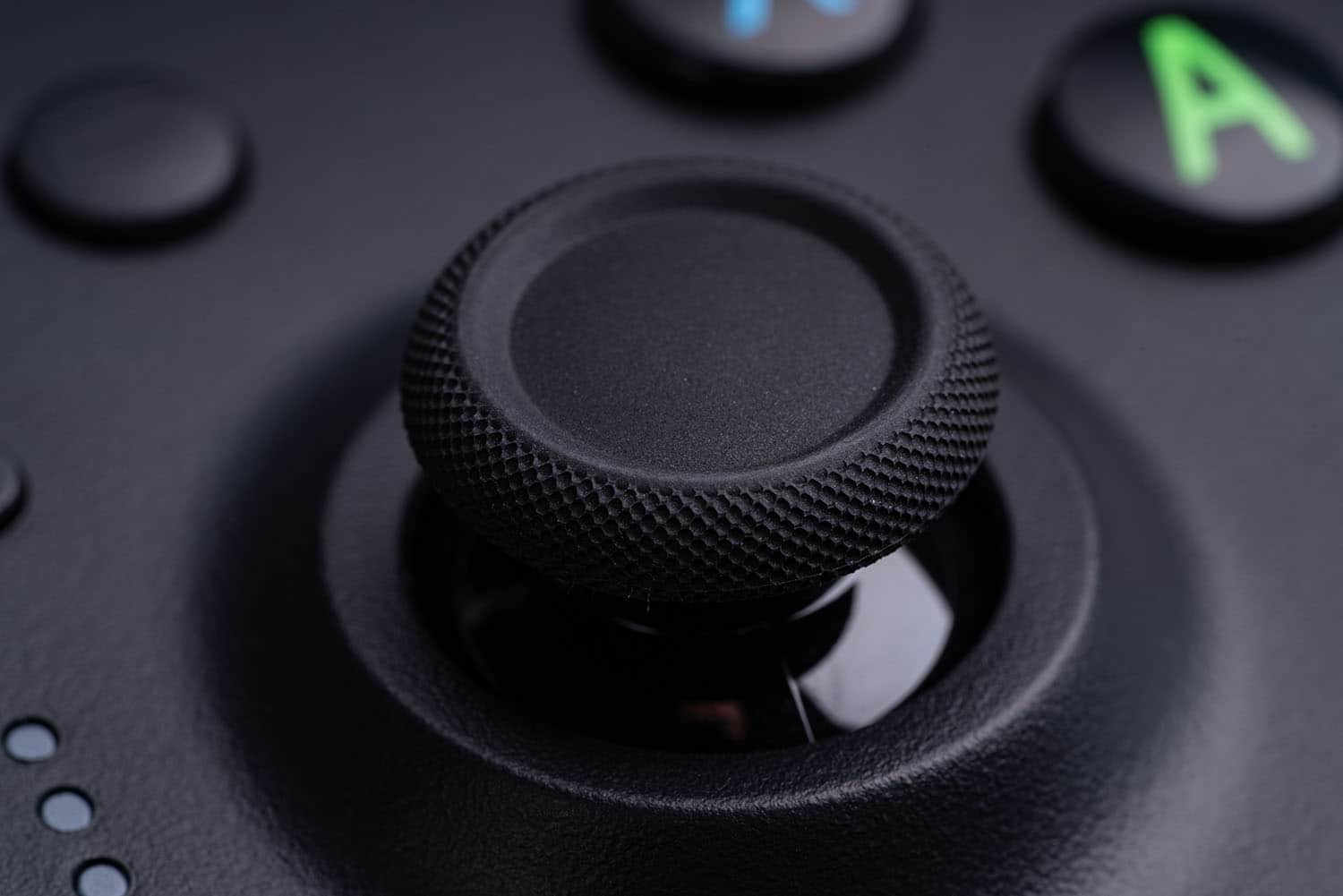 Left. 8BitDo - Ultimate Wired Controller with Hall Effect Joysticks for Xbox - Black.