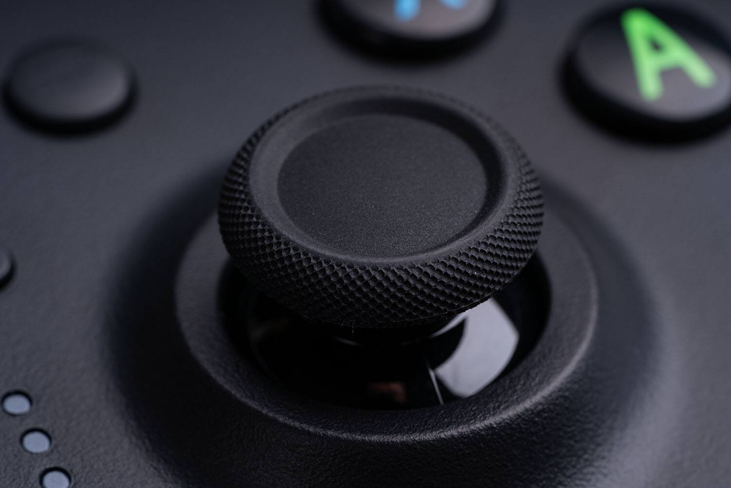 Left. 8BitDo - Ultimate Wired Controller with Hall Effect Joysticks for Xbox - Black.