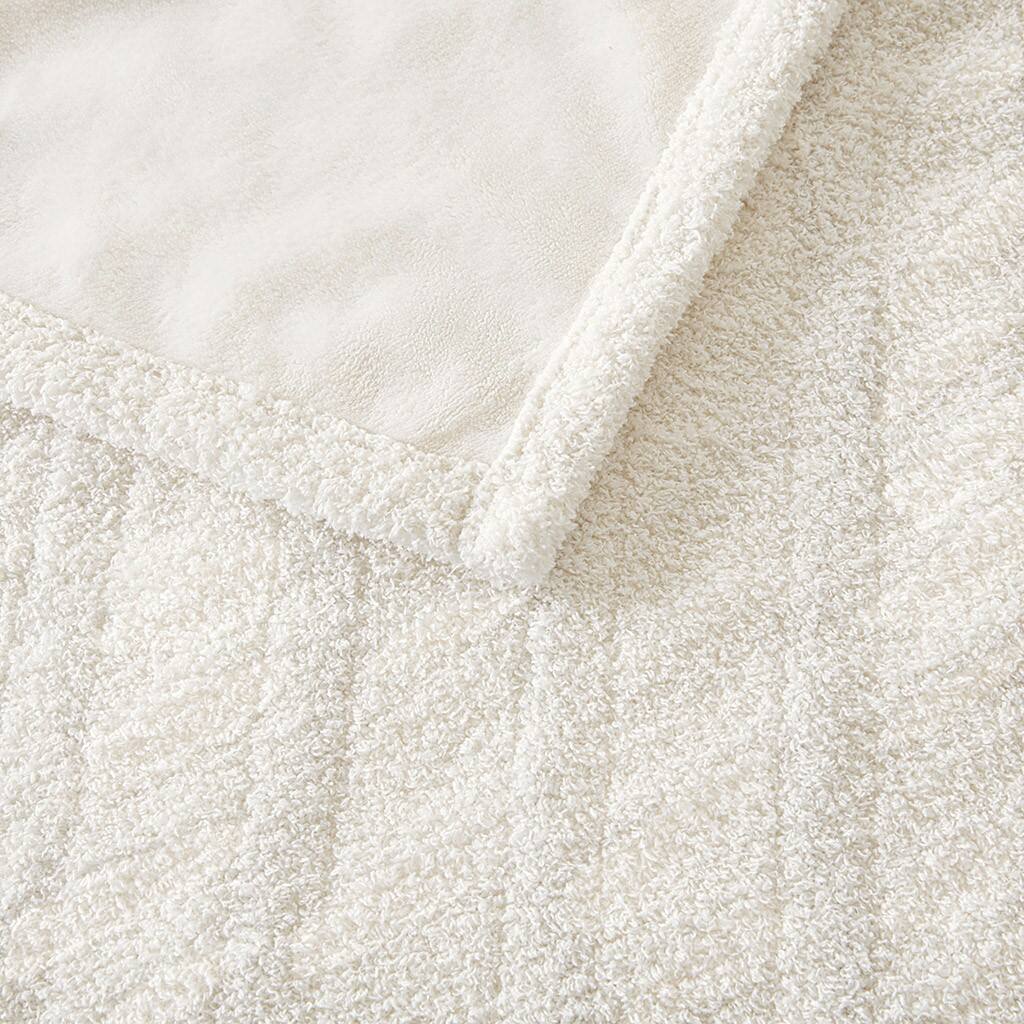 Alt View 5. Gracie Mills - Gracie Mills Delfina Heated Blanket - Ivory.