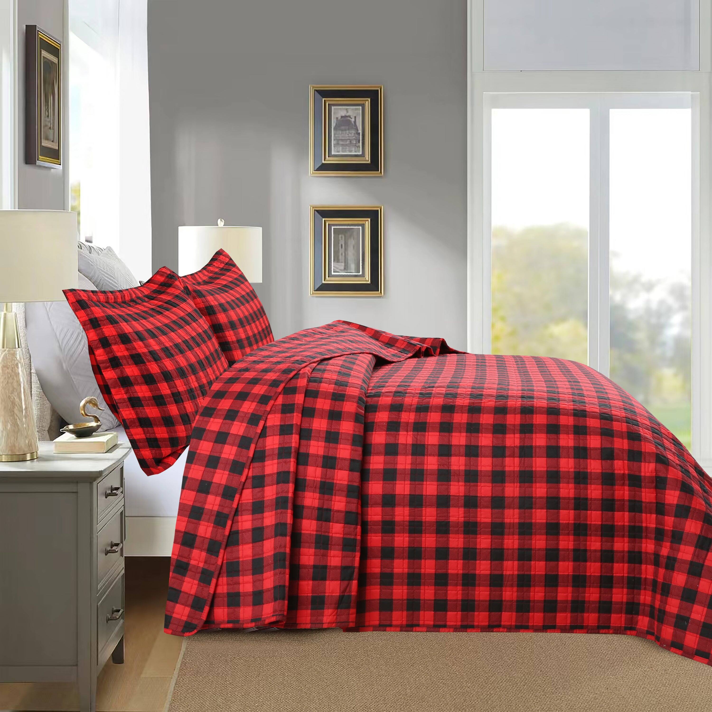 Angle. MarCielo - Marcielo 3 Pcs Red Buffalo Plaid Check Quilt Bedspread Set - Red buffalo.