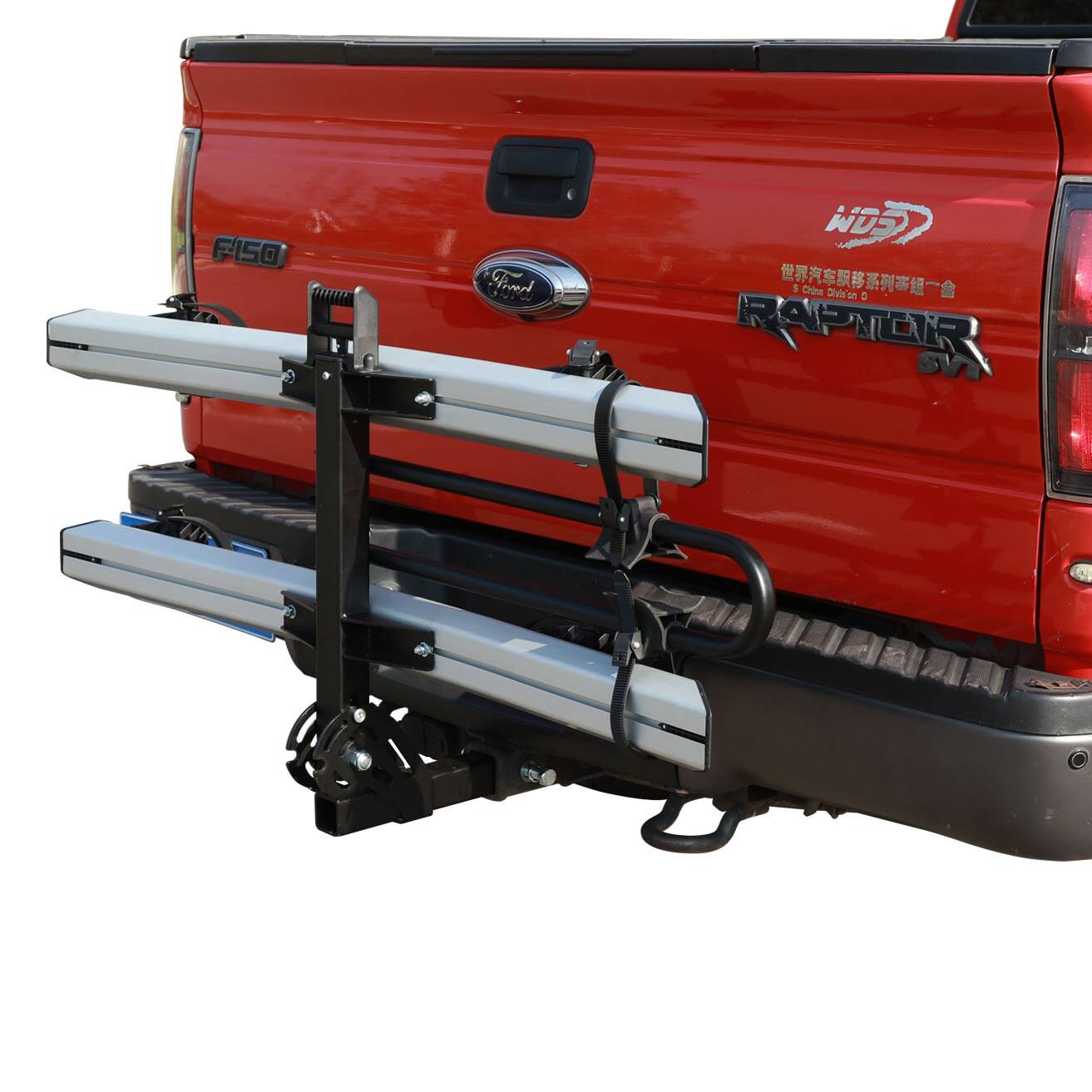 The text on the image is in Chinese, so it is not possible to group and correct it without understanding the language. However, the image shows a red pickup truck with a toolbox attached to its back.