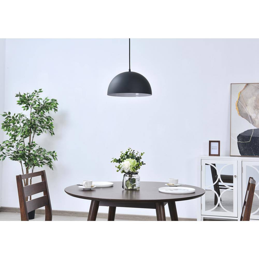 Left. Living District - Forte 1 light black Pendant - Black.