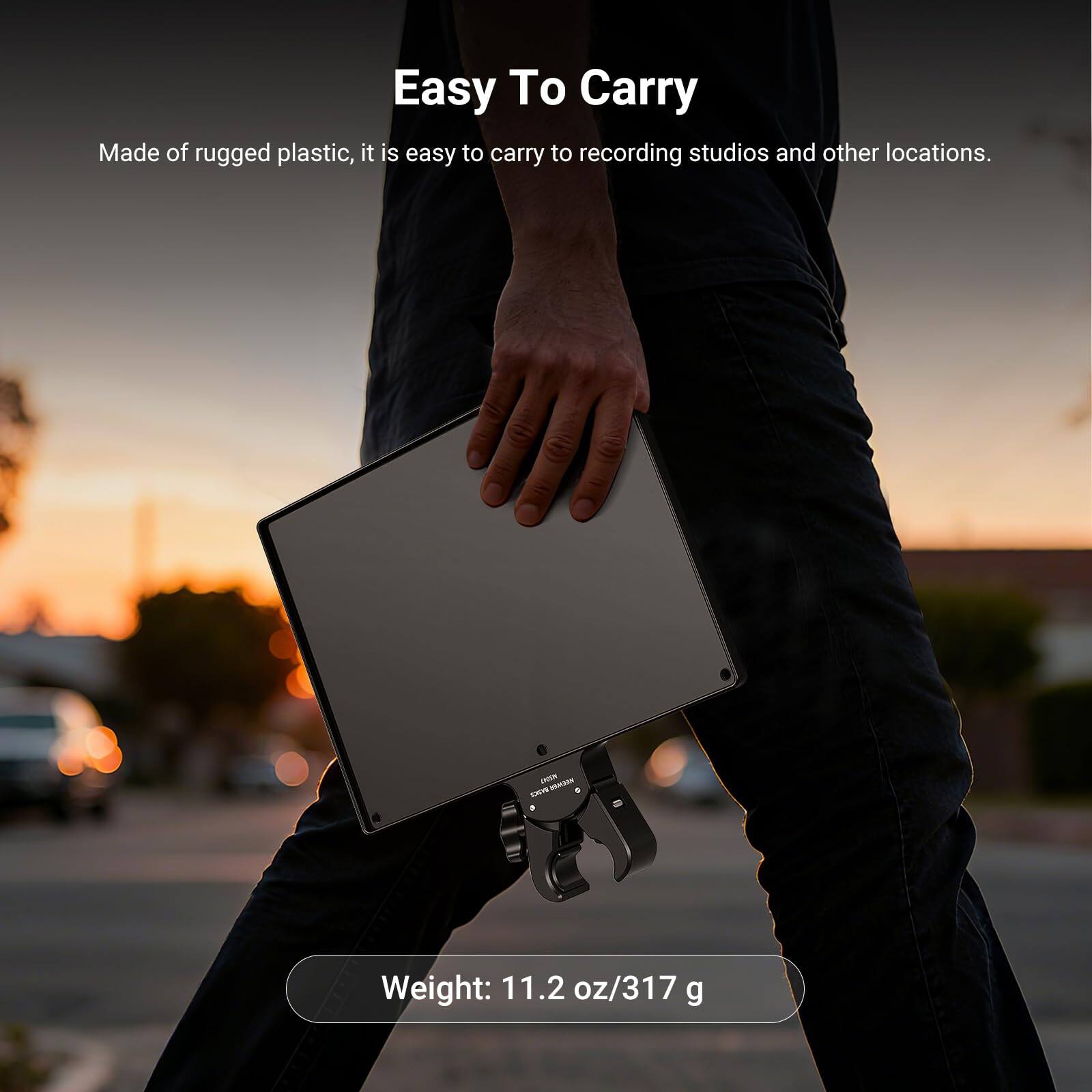 Easy To Carry

Made of rugged plastic, it is easy to carry to recording studios and other locations.

Weight: 11.2 oz/317 g