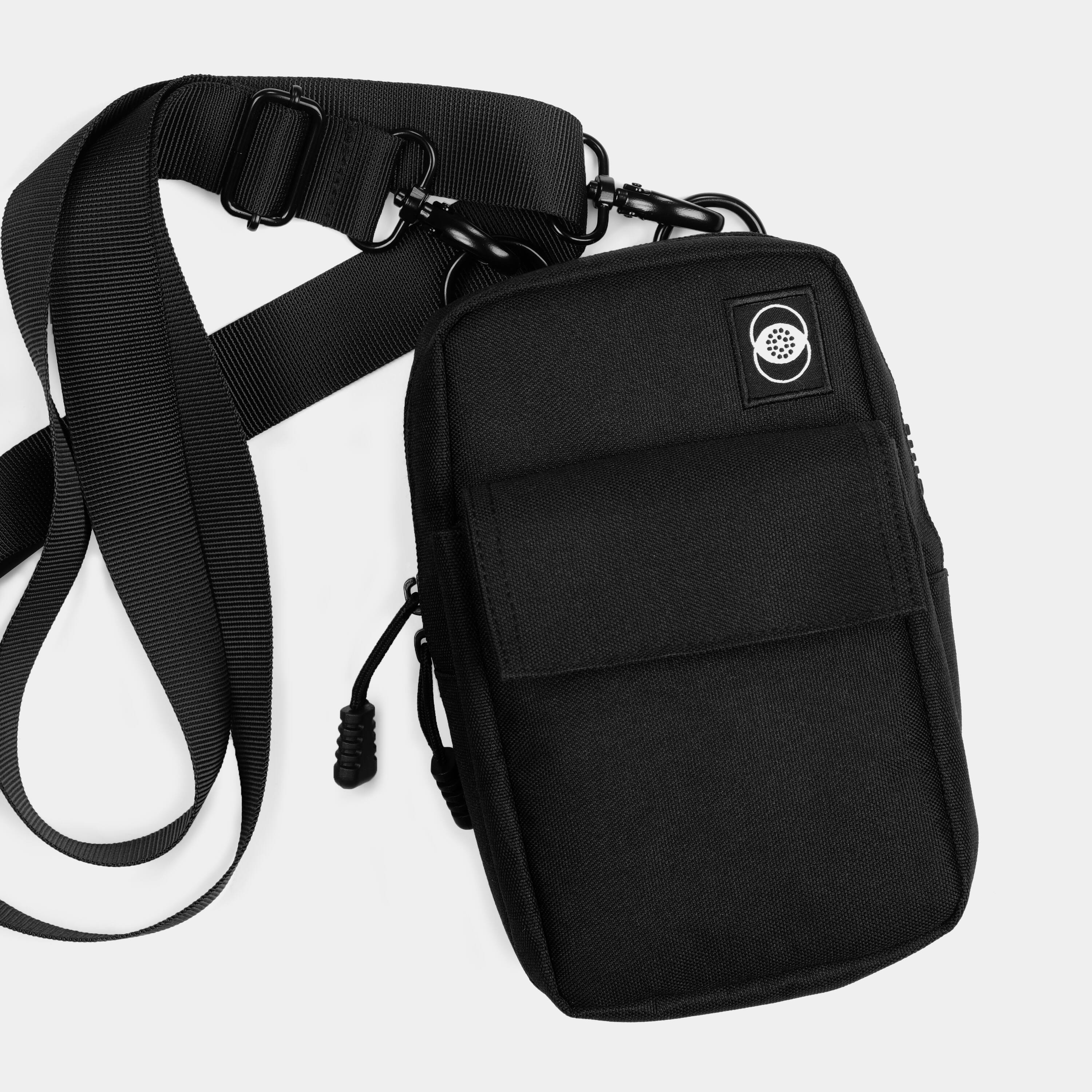 Left. Retrospekt - Retrospekt SX-70 Original Manual Focus Black Camera Bag.