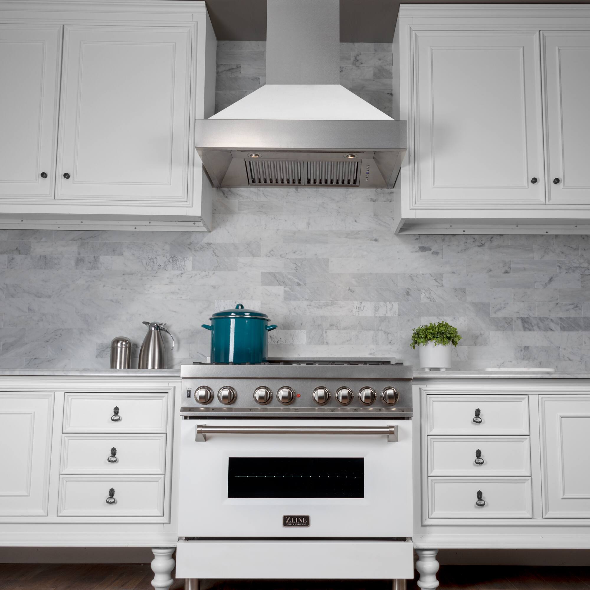 Back. ZLINE - ZLINE 30 in. Ducted Satin Stainless Steel Wall Mount Range Hood with White Matte Shell - Silver.