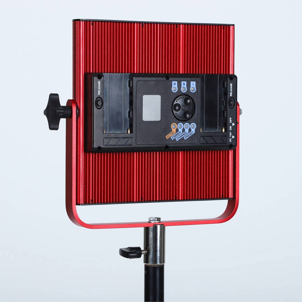 RELEASE H S I  
DC15V ON OFF  
DC19V ON  
DIMMER CHANNEL PRESET RELEASE OFF