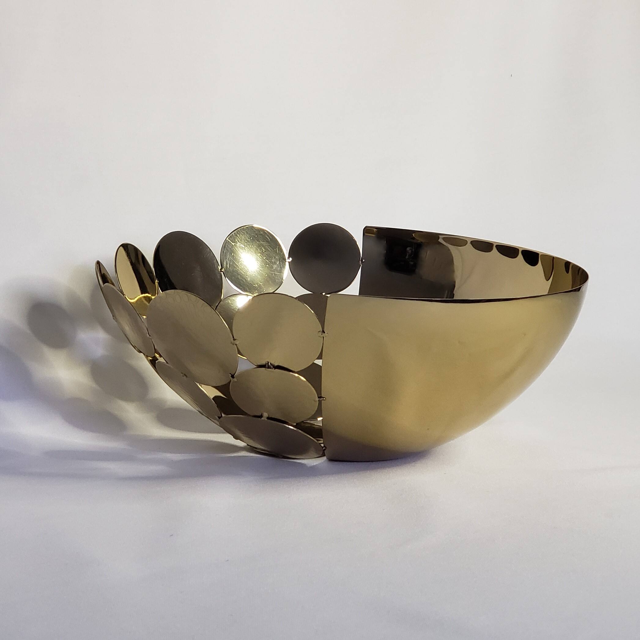 Back. Jiallo - Gold Metallic Round Siamese basket 10.25" - Gold.