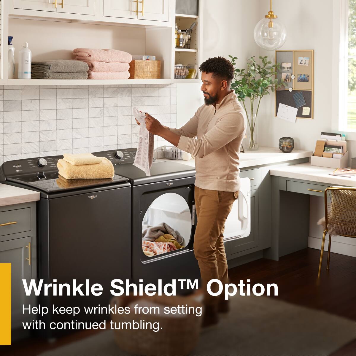 Wrinkle Shield™ Option  
Help keep wrinkles from setting with continued tumbling.