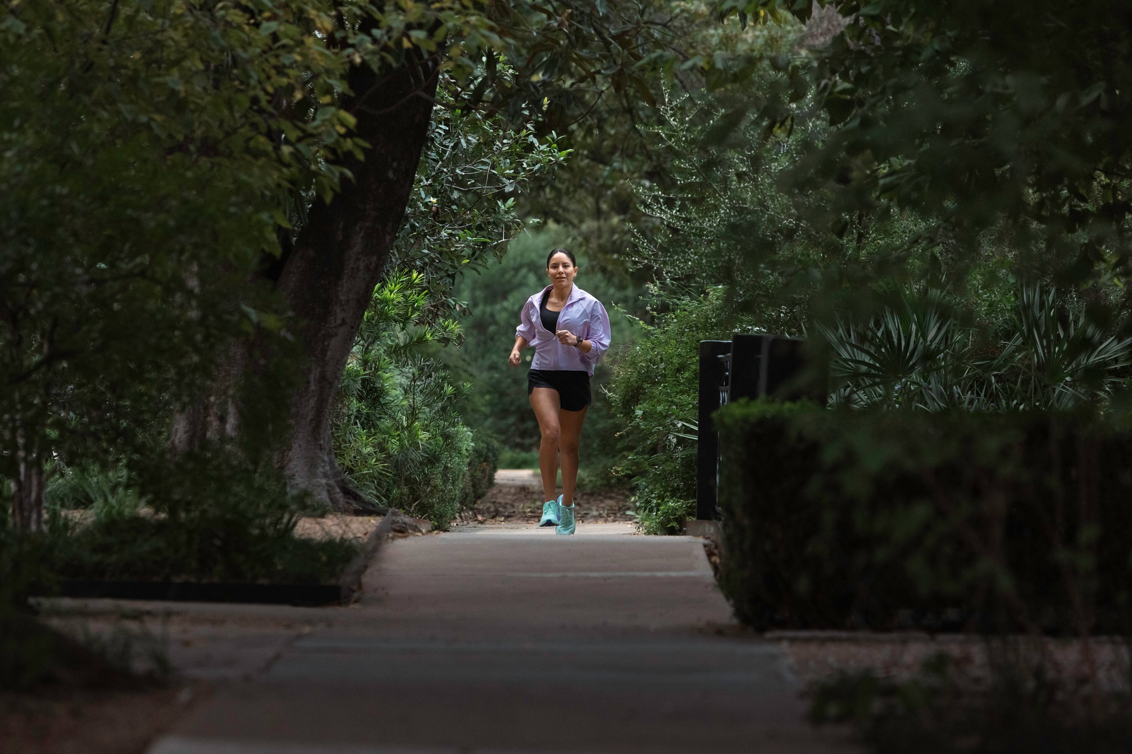 Alt View 2. Garmin - Forerunner 165 Music GPS Smartwatch 43 mm Fiber-Reinforced Polymer - Berry/Lilac.