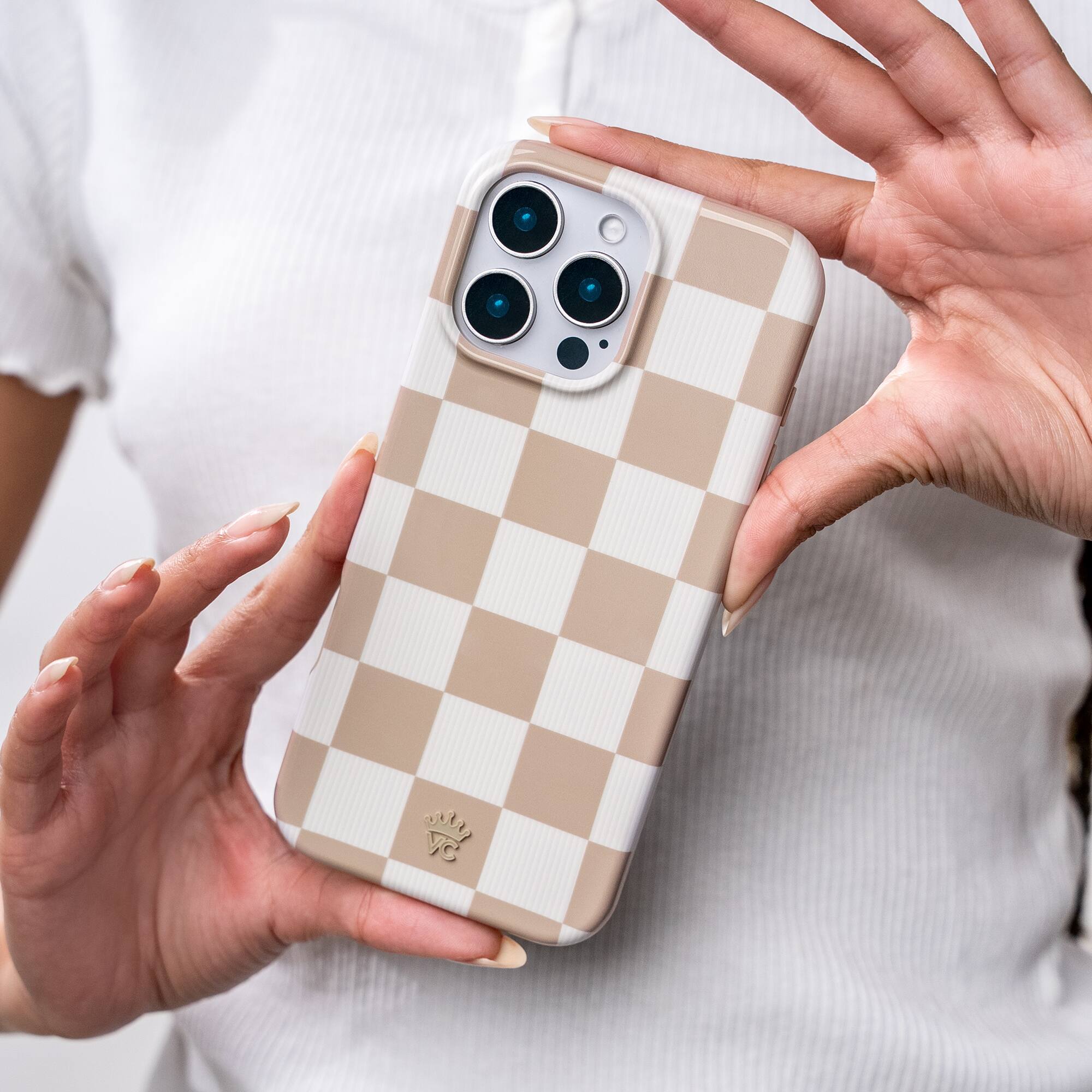 Alt View 3. VELVET CAVIAR - Magsafe Case for Apple iPhone 16 - Nude Vibe Checker.