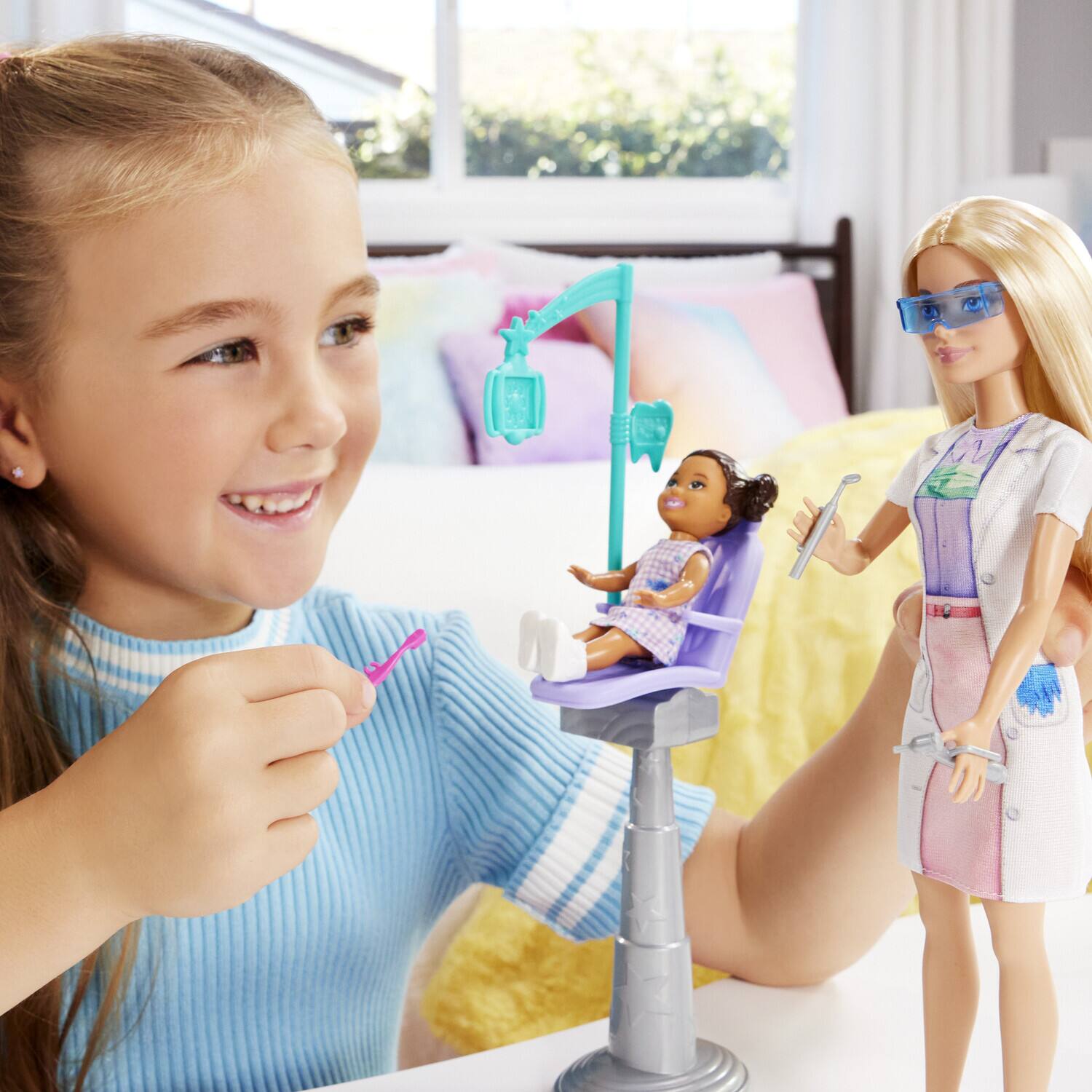 Alt View 4. Mattel - Mattel - Barbie Dentist, Blonde   - COLLECTIBLES - Multicolor.