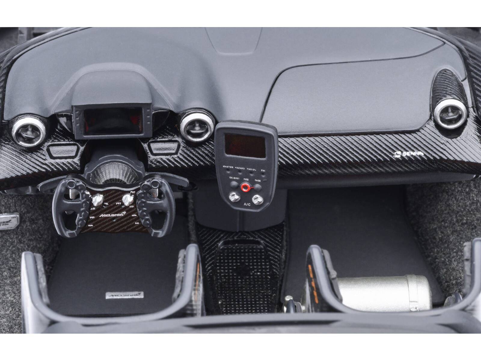 DEN MASTER RAZARS FA F 0.4 ISY FS - - 1 AJe