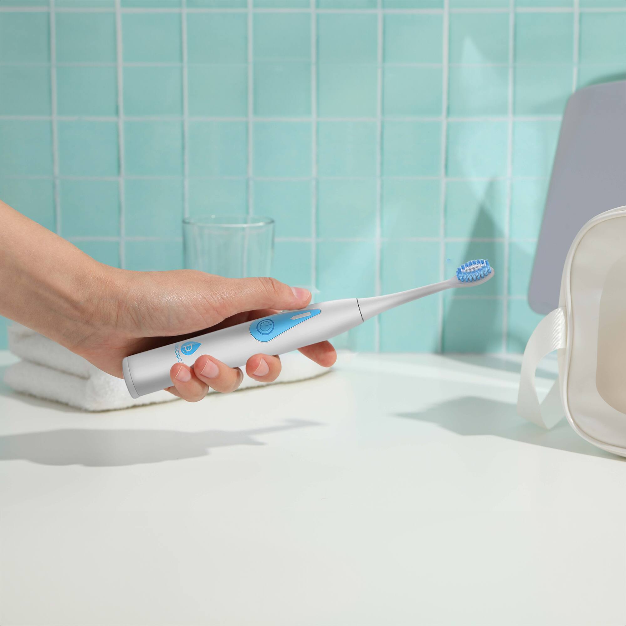 Left. Pursonic - Triple-Head Electric Tooth Wizard - 30,000 Strokes Per a Minute - White.