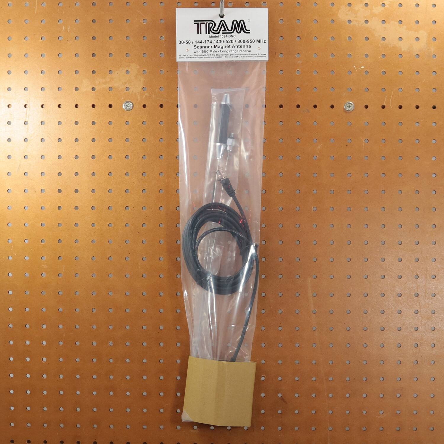 TRAM  
Scanner Magnet Antenna  
30-50 / 144-174 MHz  
with BNC Male - Long range receive  
800-950 MHz  
Scanner Magnet Antenna  
with BNC Male - Long range receive