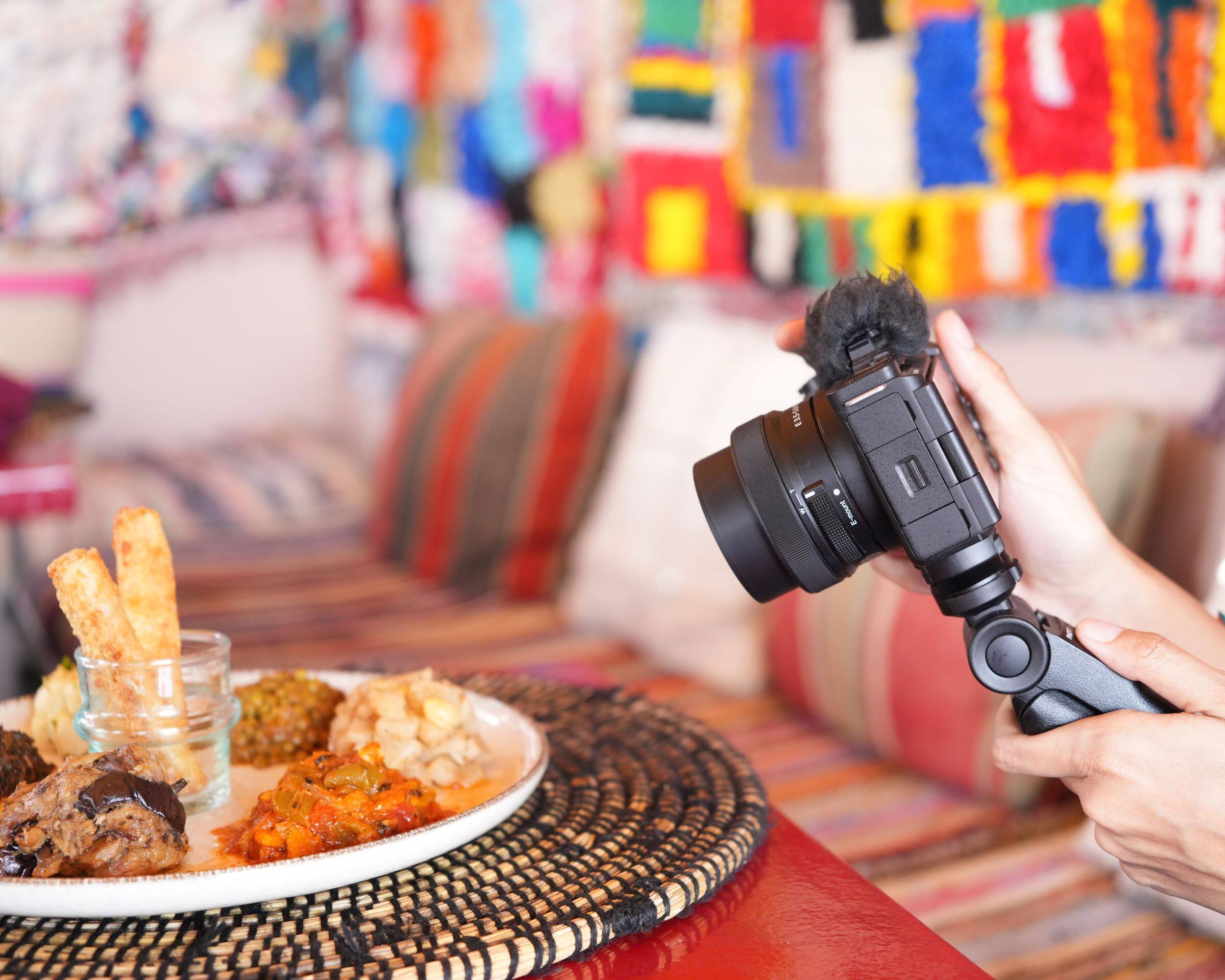 Alt View 14. Sony - E PZ 16–50 mm F3.5–5.6 OSS II Compact APS-C Standard Power Zoom Lens - Black.