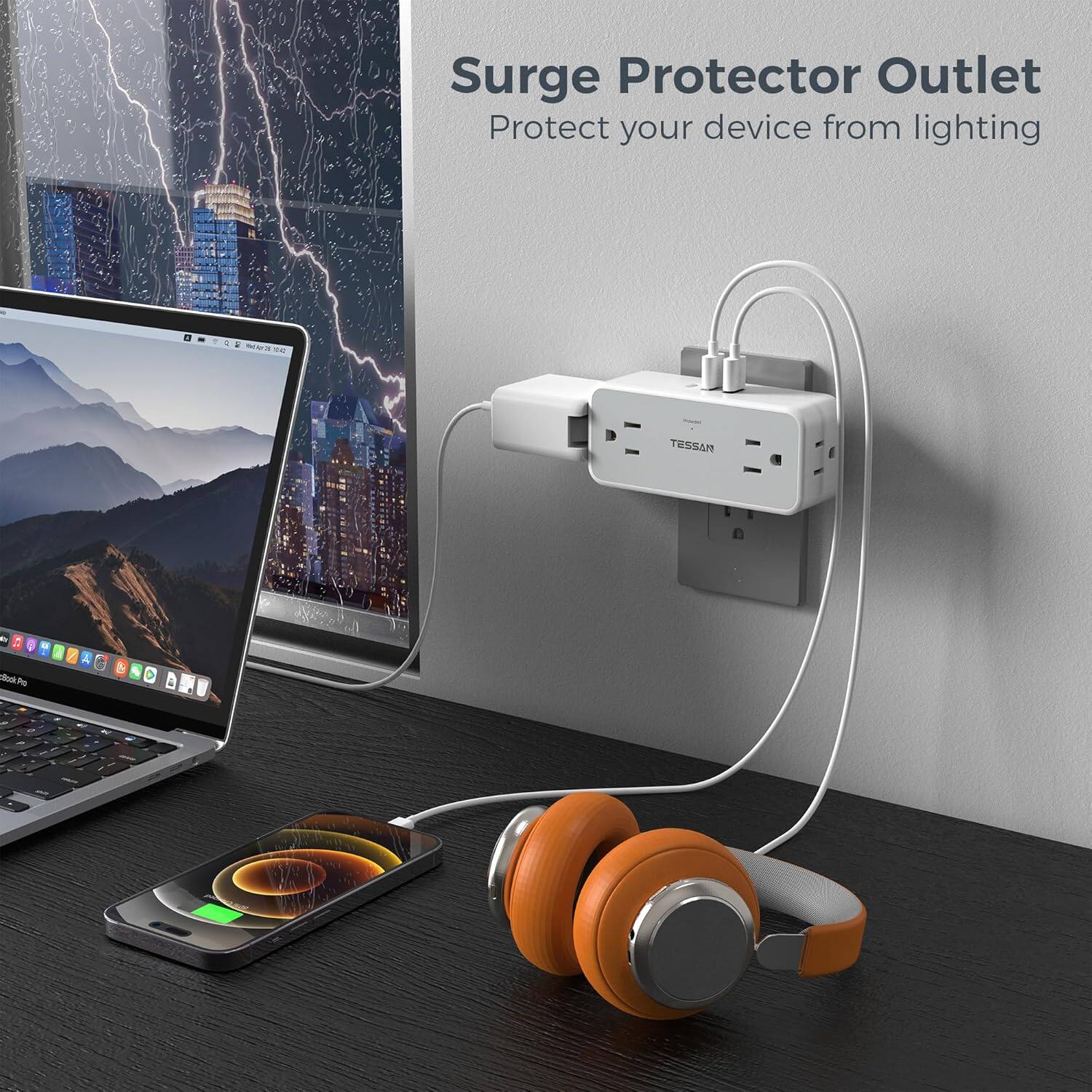 Surge Protector Outlet  
Protect your device from lightning