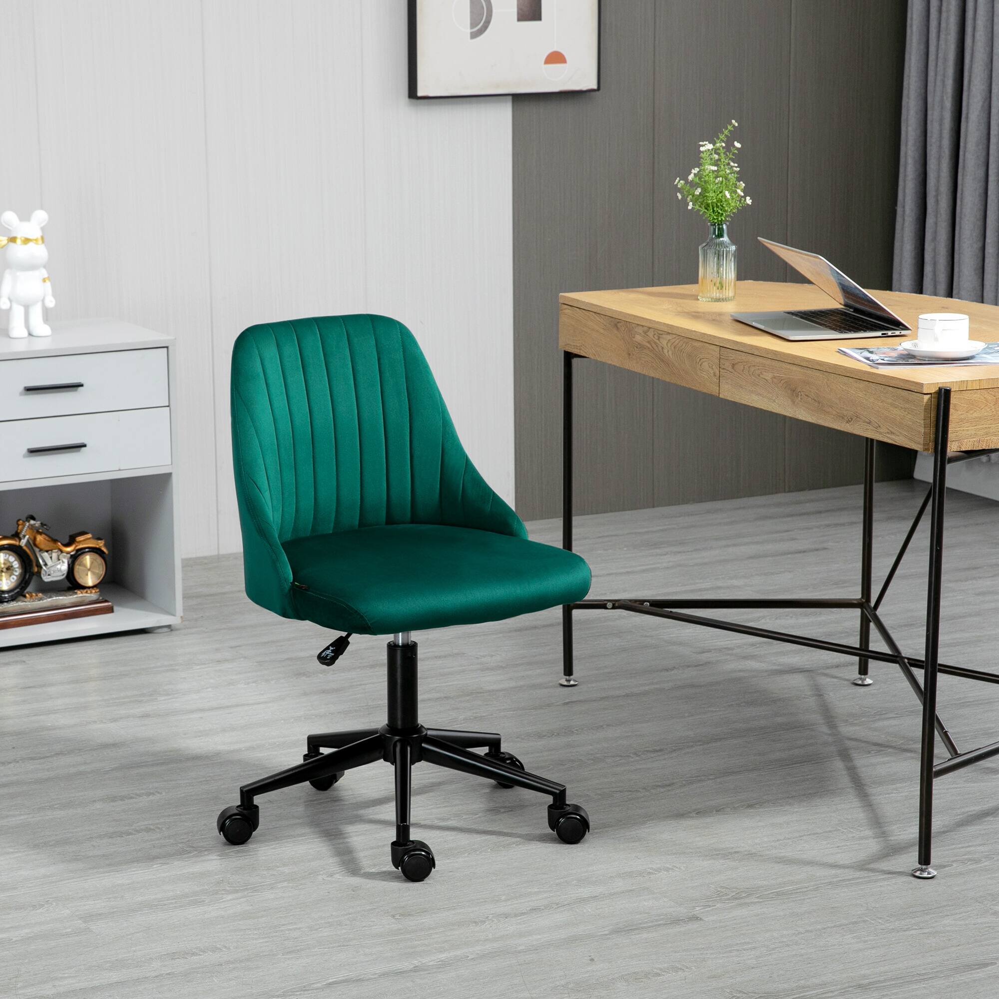 Angle. Vinsetto - Mid-Back Office Chair, Velvet Fabric Swivel Scallop Shape Computer Desk Chair for Home Office or Bedroom - green.