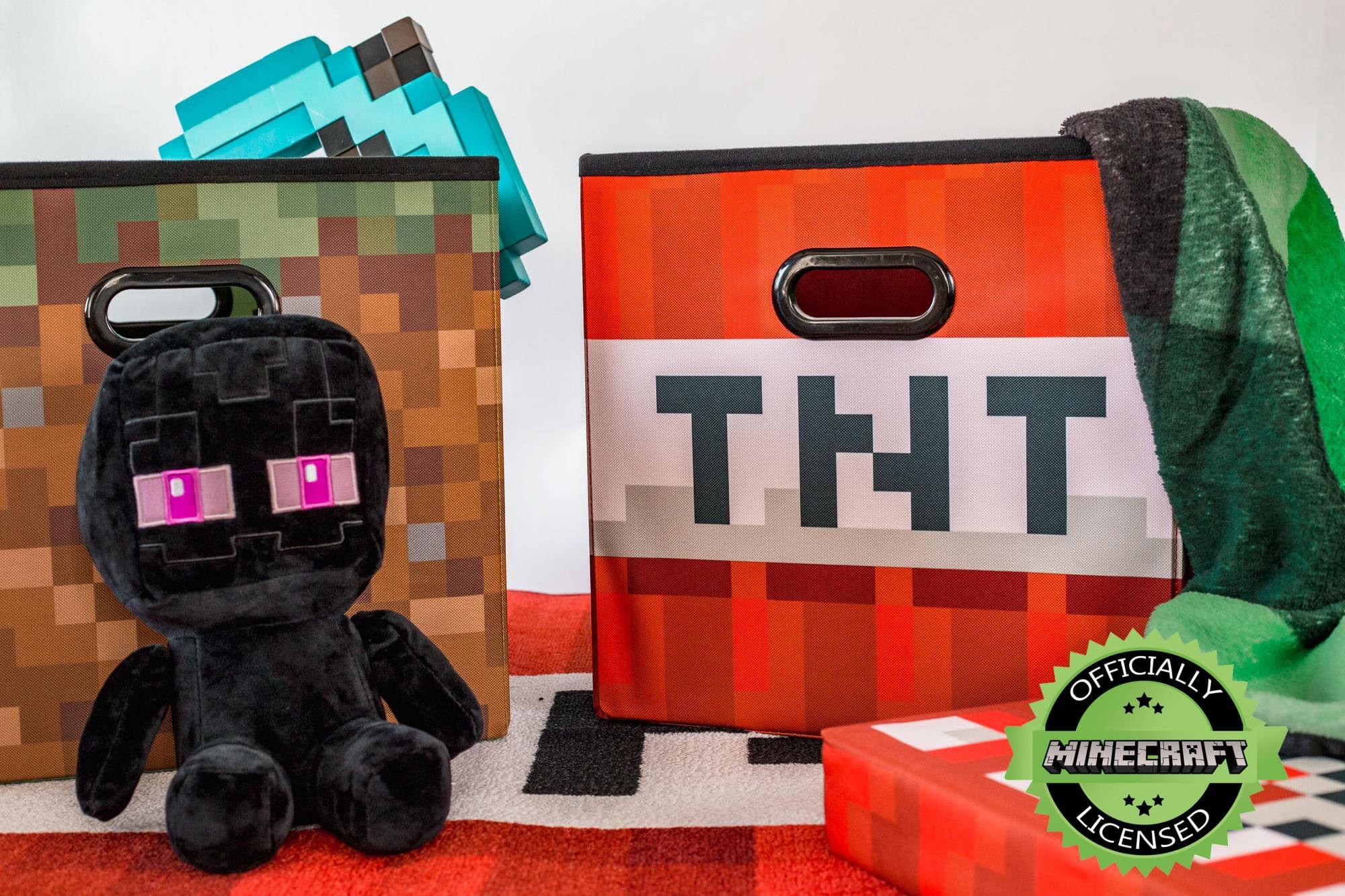 TNT OFFICIALLY MINECRAFT LICENSED