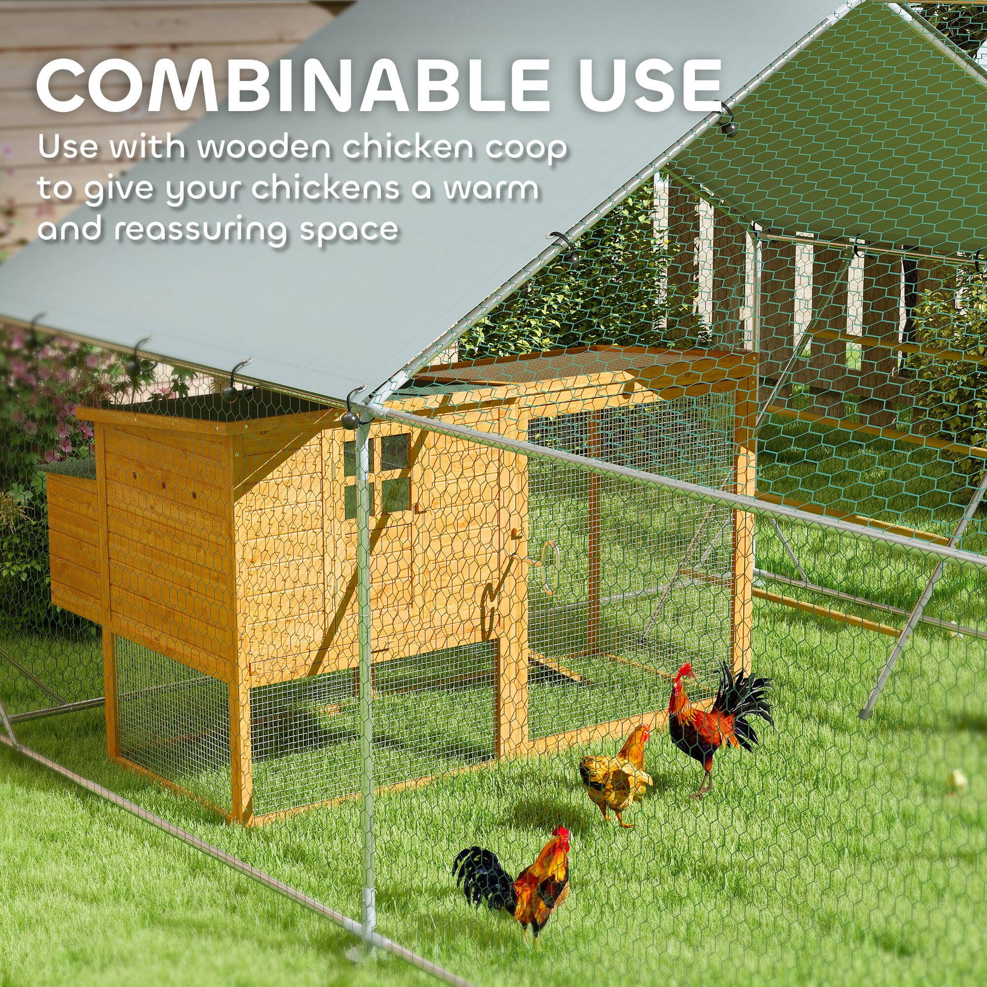 COMBINABLE USE

Use with wooden chicken coop to give your chickens a warm and reassuring space