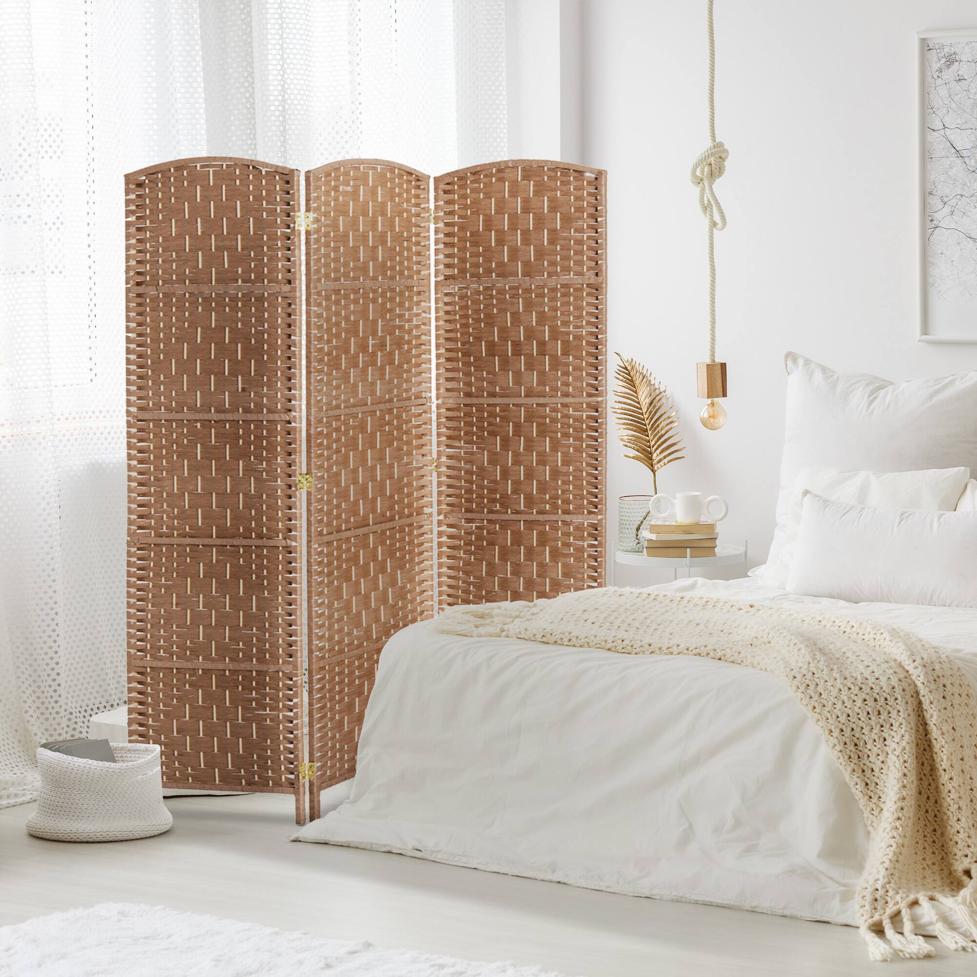 Angle. Homcom - 6' Tall Wicker Weave 3 Panel Room Divider Wall Divider - Natural Wood.