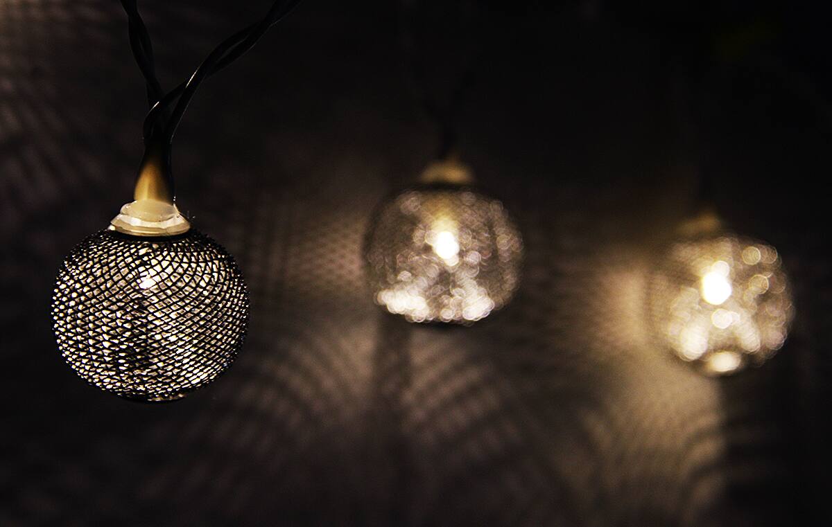 Alt View 2. Sienna - Mini Chain Link Style Christmas Light Set - Silver - 7.5' White Wire - Clear Lights - 10ct - Silver.