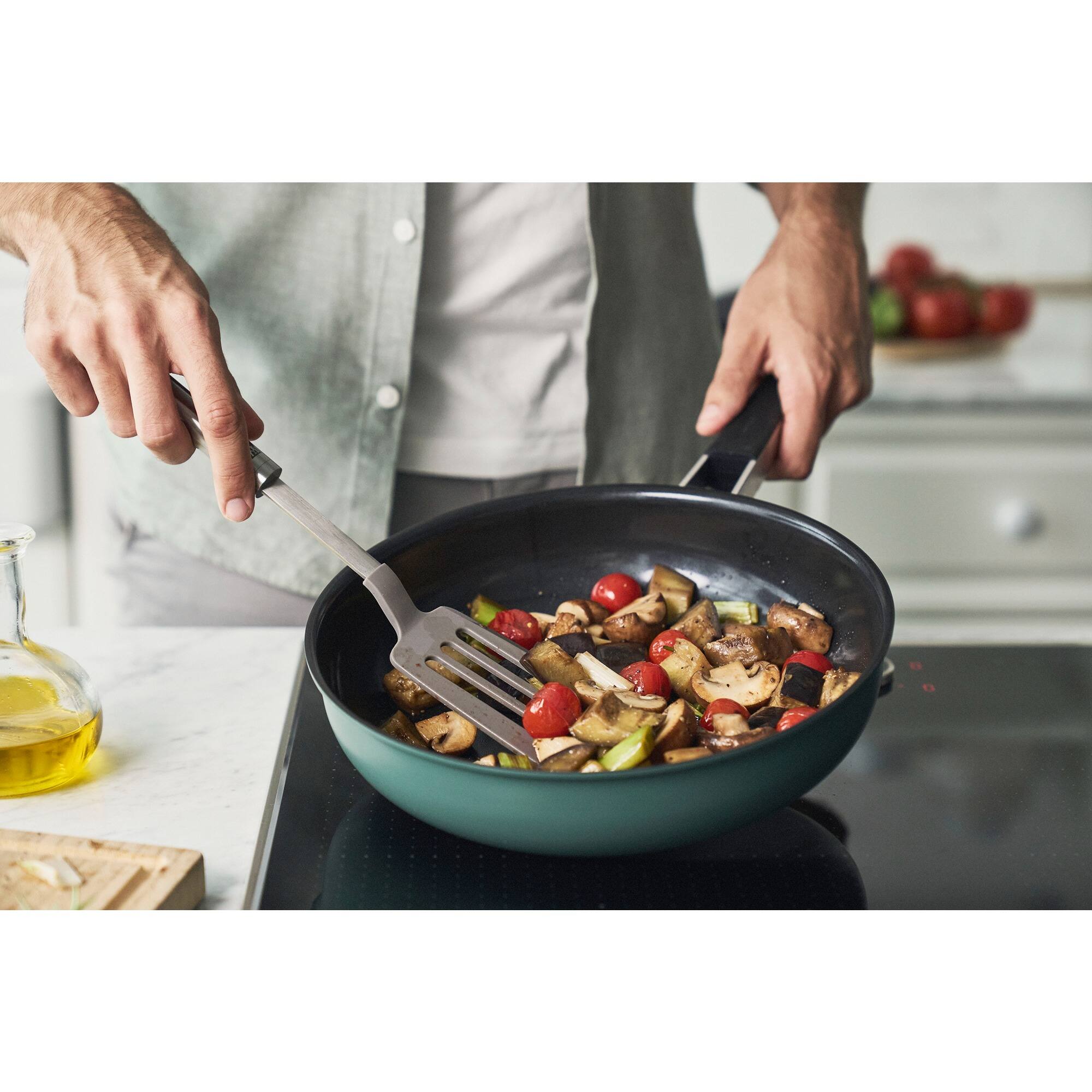 Alt View 4. ZWILLING - ZWILLING Pure 9.5-inch Stainless Steel Ceramic Nonstick Fry Pan, Green - Green.
