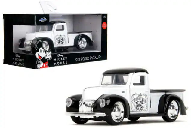 Disney
MICKEY MOUSE
1941 FORD PICKUP
Disney
MICKEY MOUSE