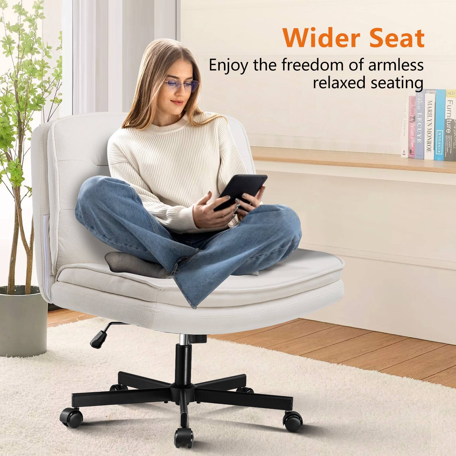 Wider Seat
Enjoy the freedom of armless relaxed seating
Furniture ture

E LLGELIE I Nel - MARILYN 4 g bewt rlant LECUYE 1 1 P T MONROE KINFOLK CLD