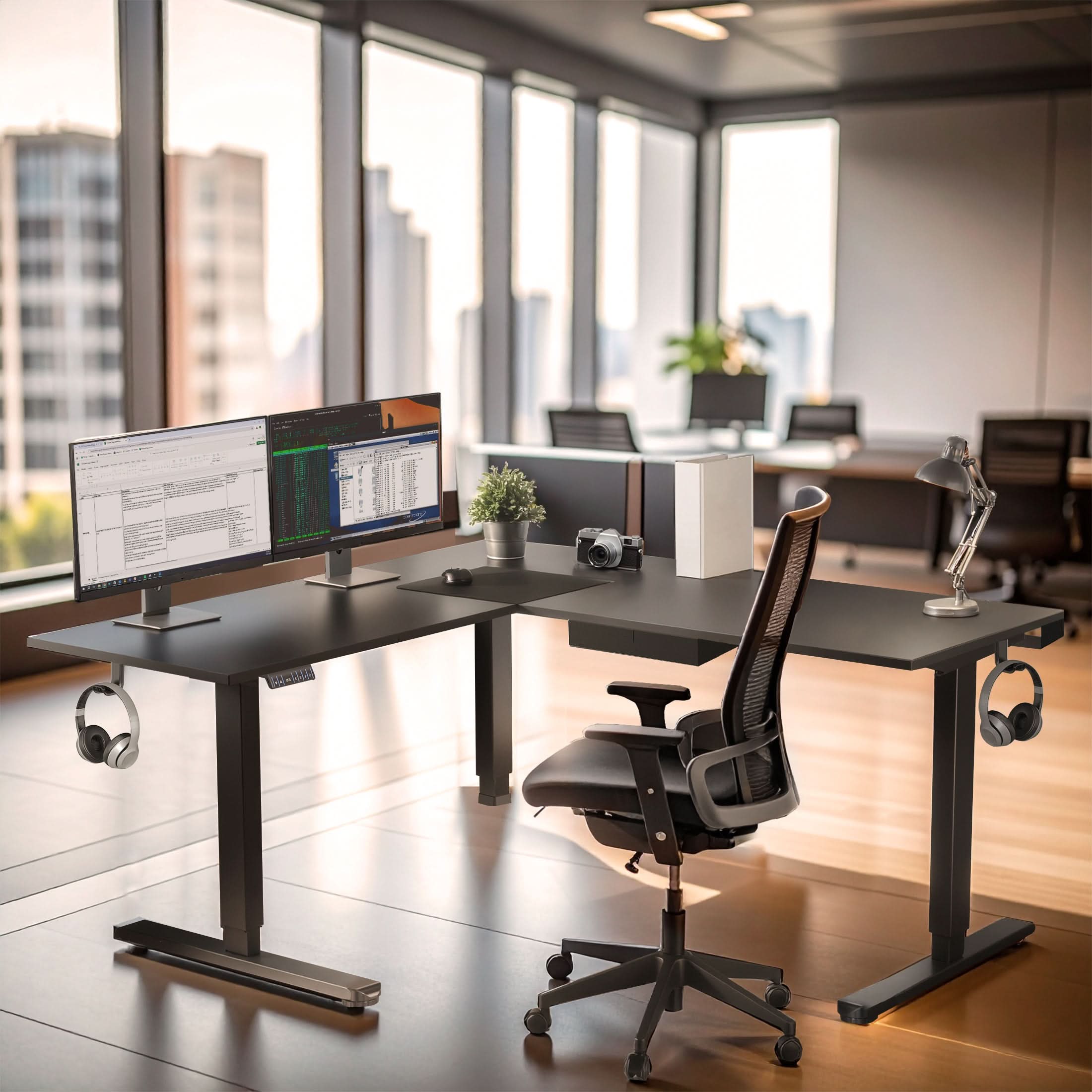 Angle. Mount-It! - XL Electric Height Adjustable Corner Standing Desk with Dual Motor and Memory Presets, Black Frame and Black Tabletop - Black.