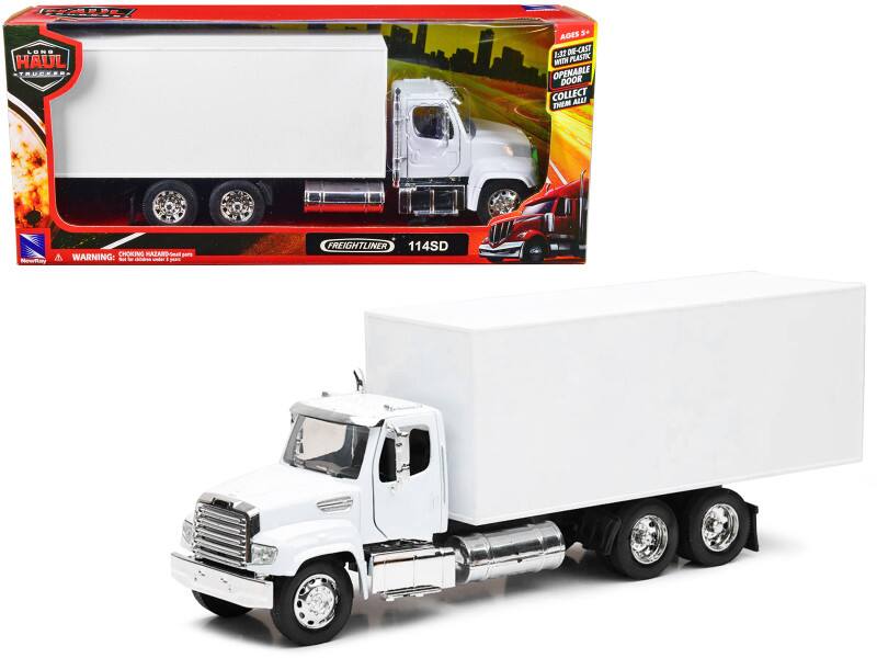 LONG HAUL TRUCKER  
AGES 5+  
1:50 SCALE  
WITH PLASTIC OPENABLE DOOR  
COLLECT THEM ALL!  
FREIGHTLINER 114SD  

WARNING: CHOKING HAZARD - Small parts. Not for children under 3 years.