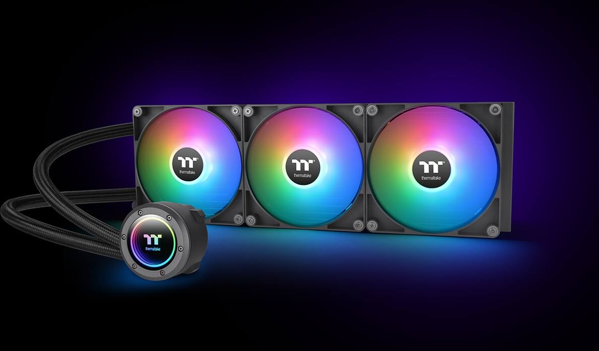 The text on the image reads "thermatake 7" and "thermatake 7".