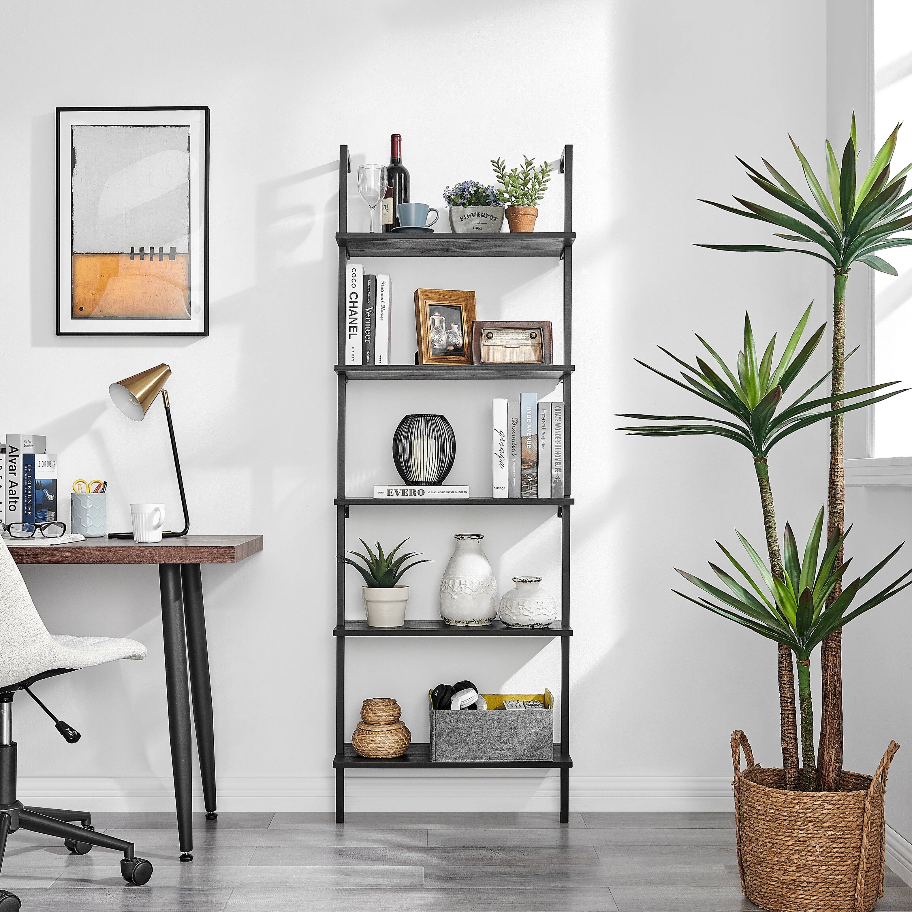 NLON TAP - 0200  
CHANEL  
Alvar Aalto  
CORBUSIER  
EVERO  
4 a Chinsatrer