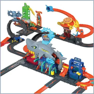 Hot Wheels Color Reveal Ultra Shark Car Wash Track Set HTN82