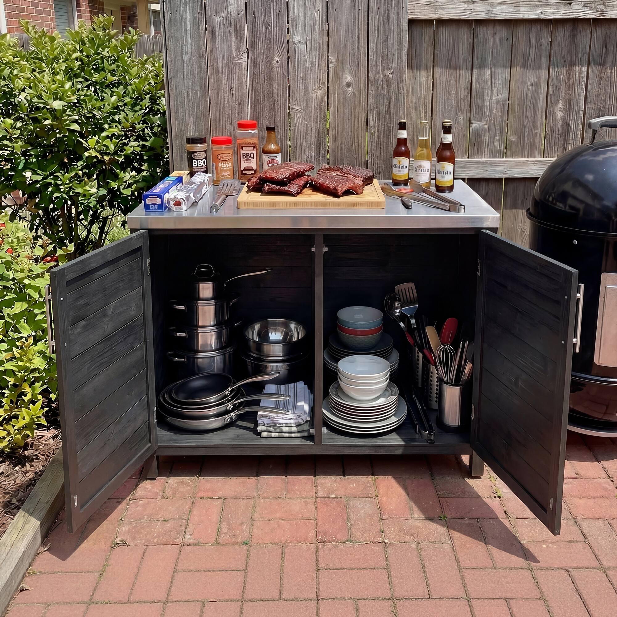 ade BBQ FOR e BBQ i Caisle SAN dansle O1