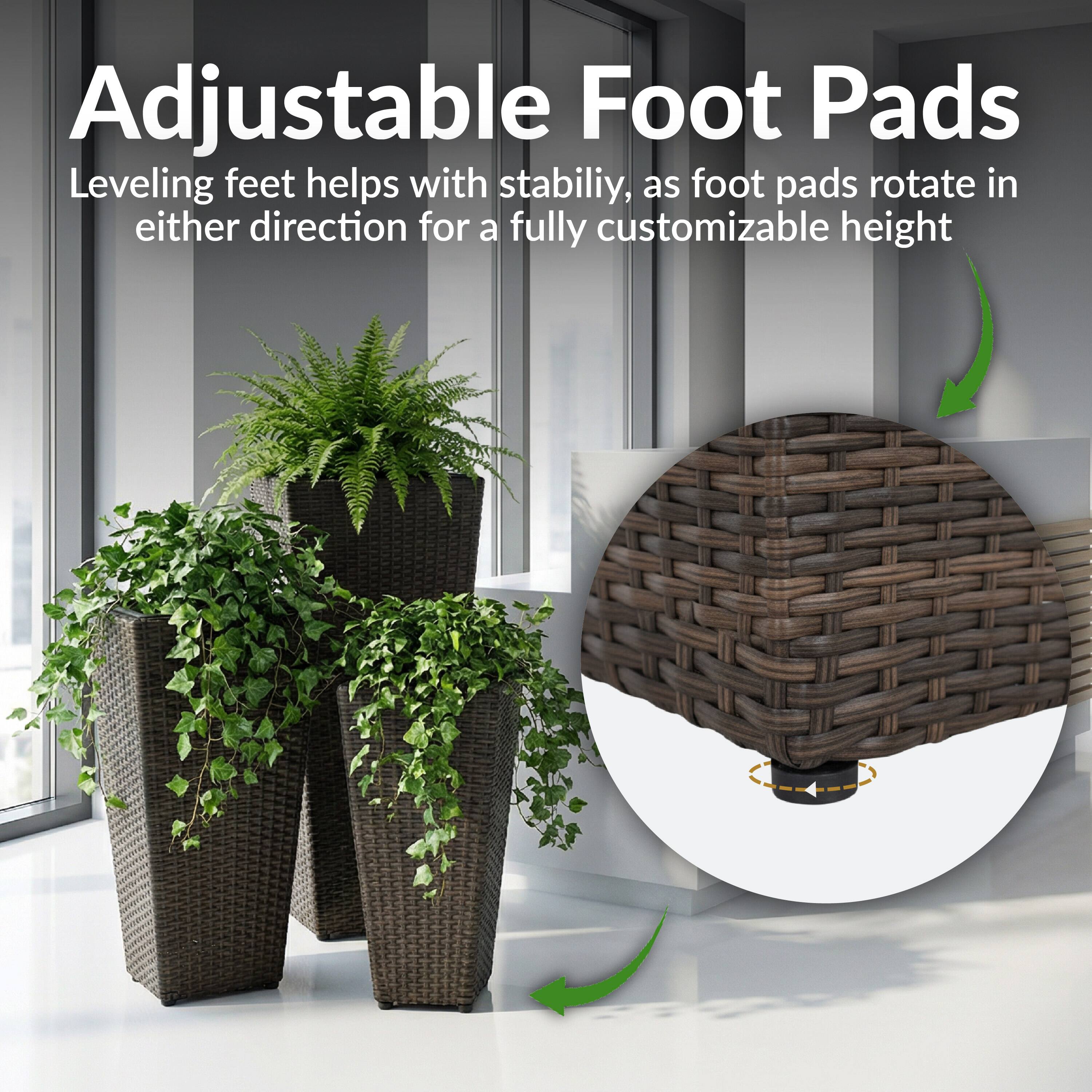 Adjustable Foot Pads

Leveling feet helps with stability, as foot pads rotate in either direction for a fully customizable height