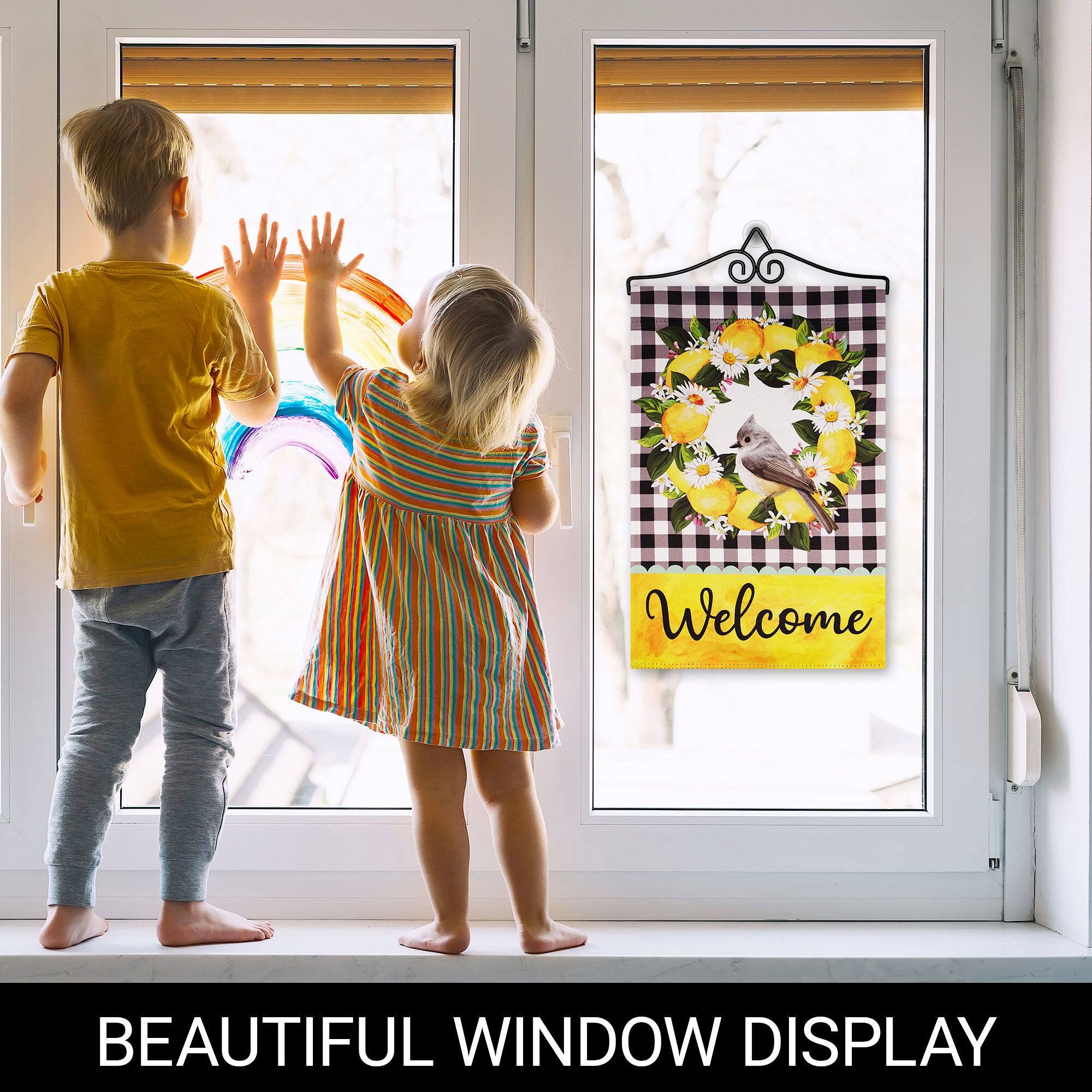 Welcome  
BEAUTIFUL WINDOW DISPLAY