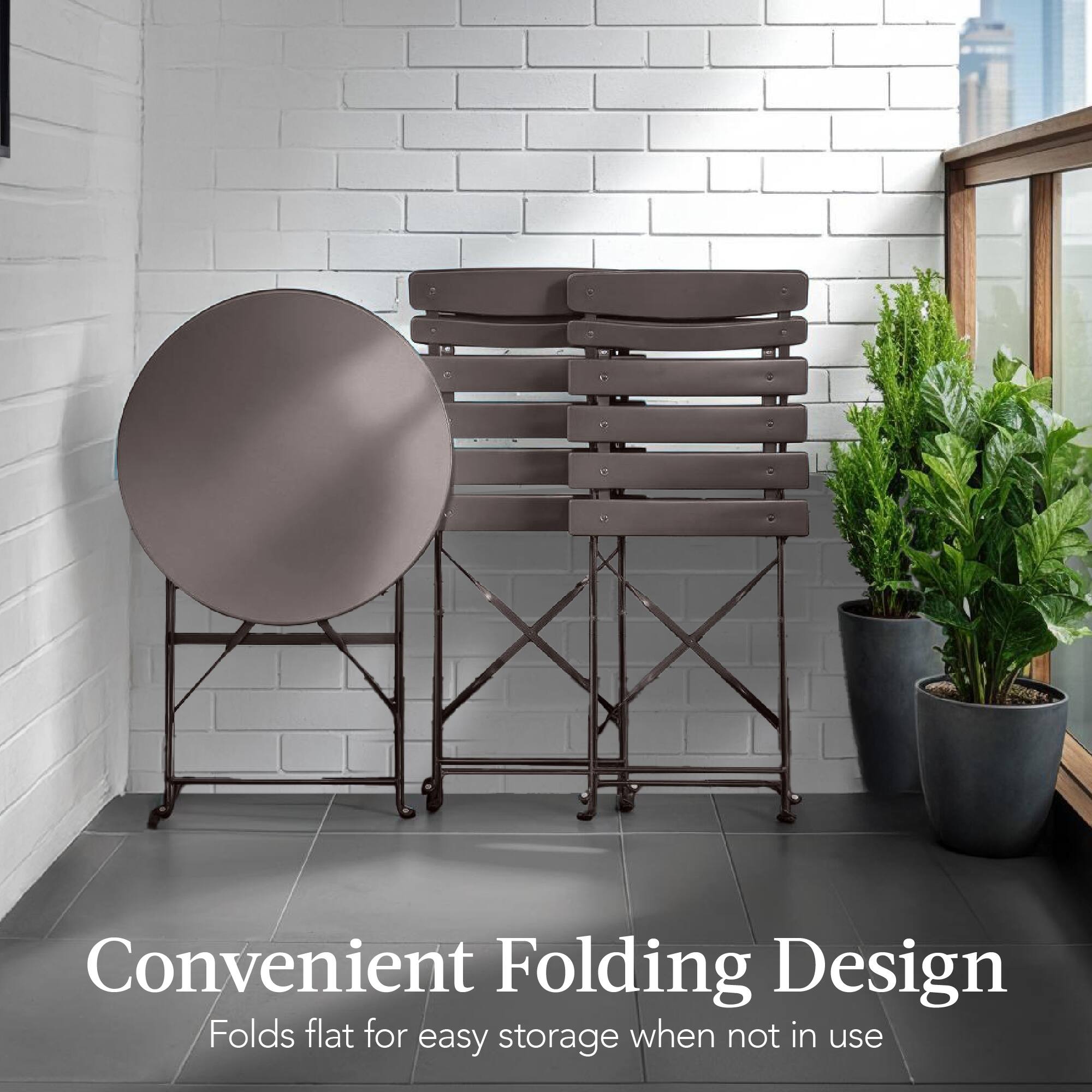 Convenient Folding Design  
Folds flat for easy storage when not in use