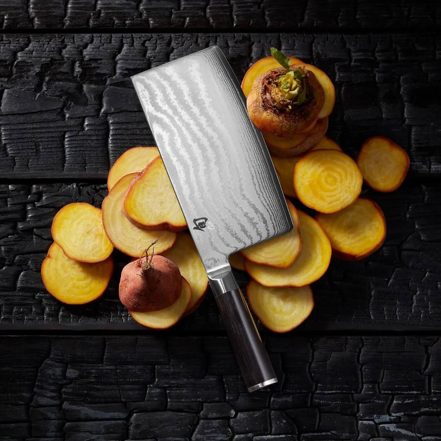 Angle. Shun - Classic Chinese Chef's Knife, 7.75 Inch - Black.